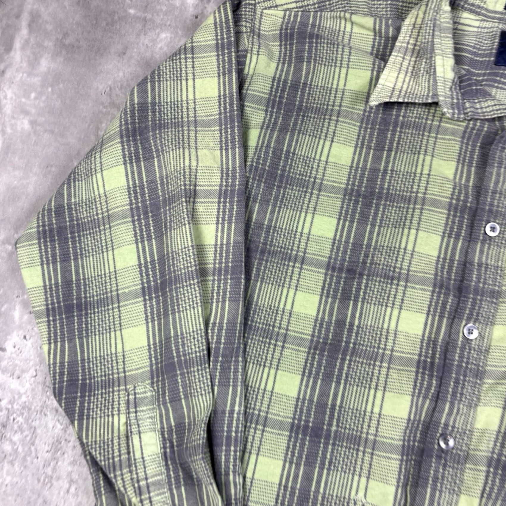 Vintage VINTAGE 90s Green Plaid Flannel Shirt Mens L Button Down Outdoors Hunting Size US L / EU 52-54 / 3 - 3 Thumbnail
