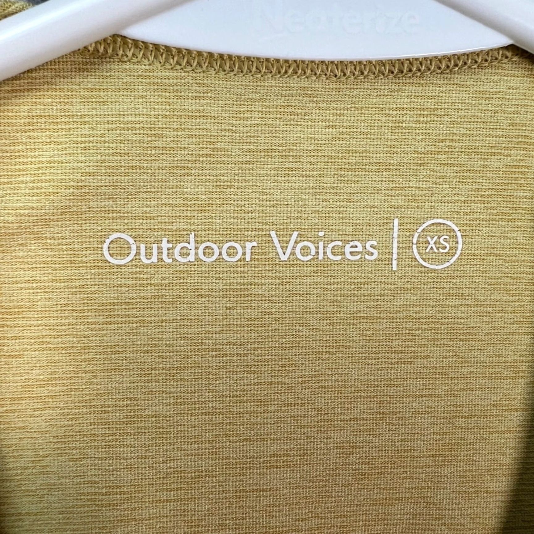 Outdoor Voices Outdoor Voices Womens XS Yellow Racerback Crop Tank Top Polyester Blend Sleeveless Cropped Activewear Tank Womens XS Yellow Racerback Crop Tank Size XS / US 0-2 / IT 36-38 - 3 Thumbnail