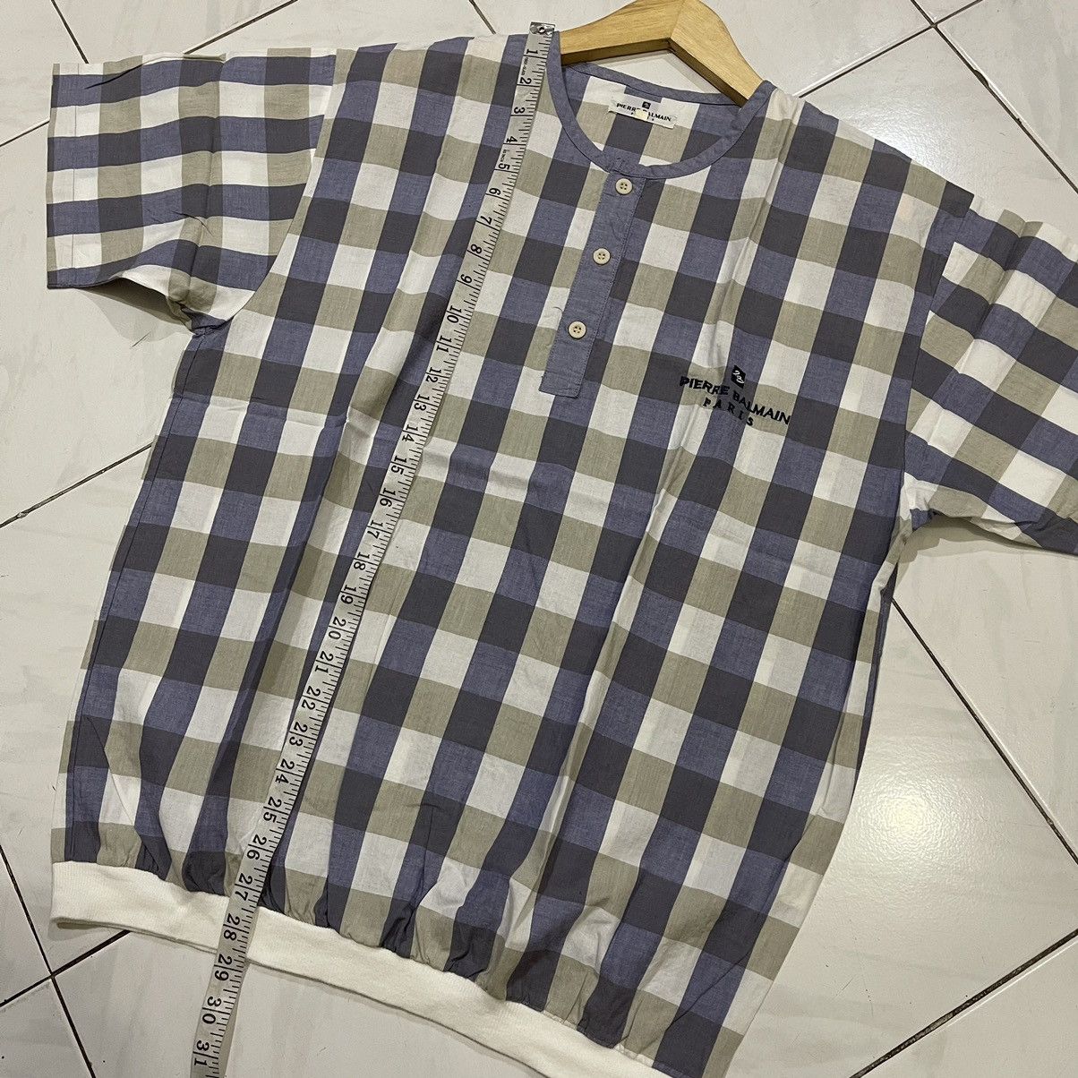 Pierre Balmain Pierre balmain paris button tee Size US L / EU 52-54 / 3 - 7 Thumbnail