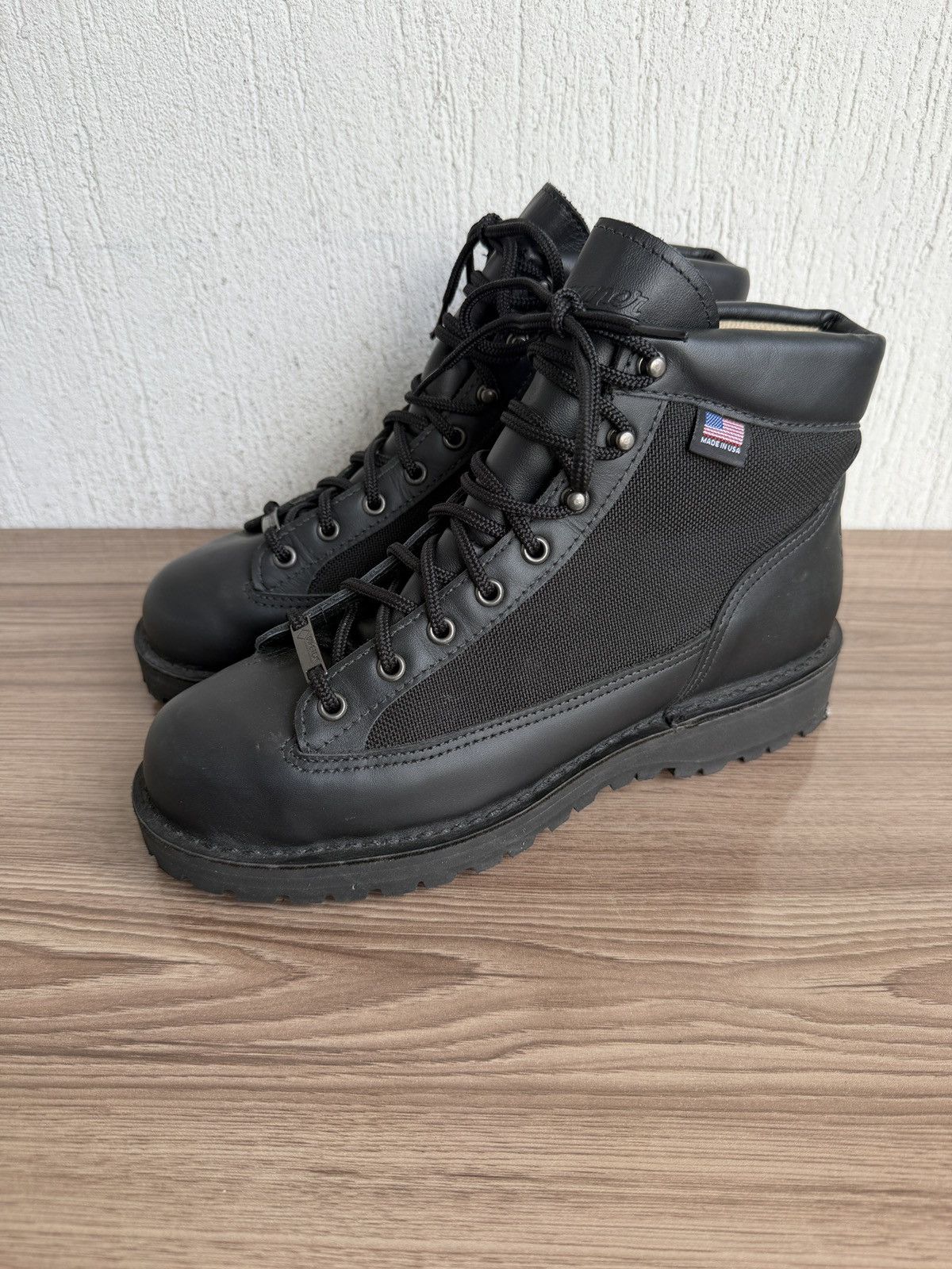 Danner Light black gore-tex hiking boots Size US 8 / EU 41 - 1 Thumbnail