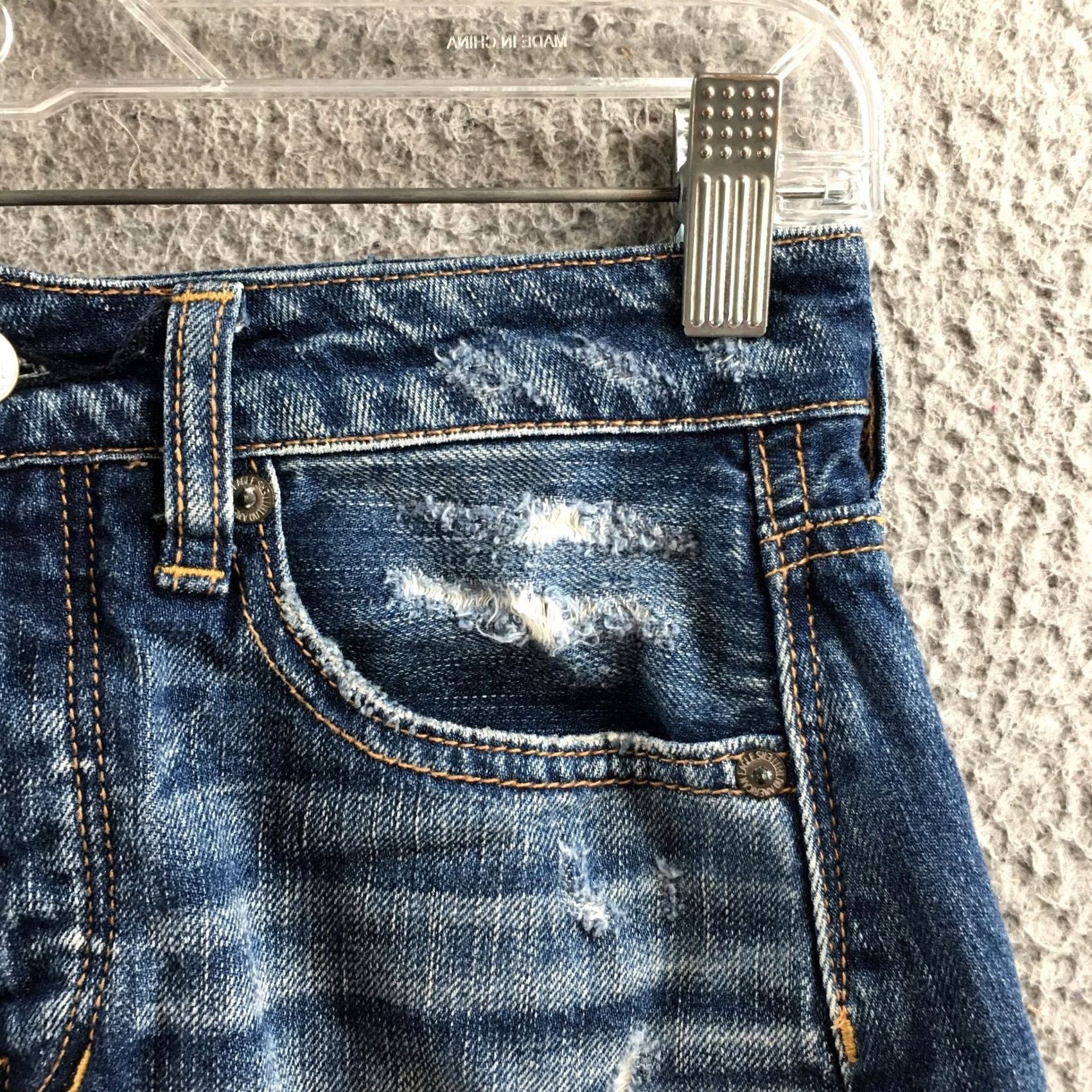 American Eagle Outfitters American Eagle Outfitters Mini Skirt Womens 0 Regular Blue Denim Distressed Zip Shorts? Size 25" / US 0 / IT 36 - 3 Thumbnail