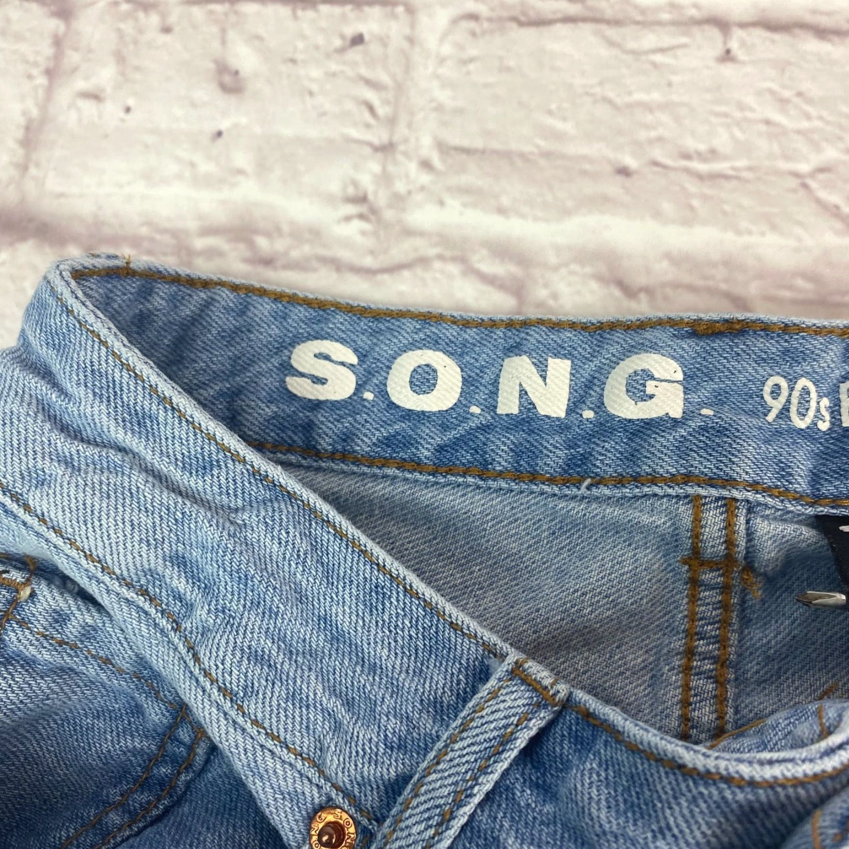 Vintage SONG Womens 90s Boyfriend Jeans Size 26 Blue High Rise Distressed 100% Cotton Denim Light Wash 5-Pocket Design Jeans Womens 90s Vintage? Size 26" / US 2 / IT 38 - 6 Thumbnail