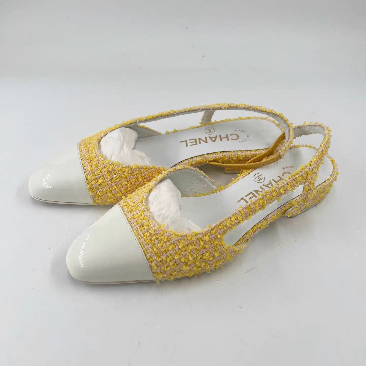 Chanel Chanel Yellow Tweed Slingback Patent Leather Flats K12 Size US 5 / IT 35 - 2 Thumbnail