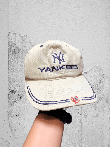 New York Yankees New York YANKEES Y2K Vintage Cap STREETWEAR Size ONE SIZE - 1 Thumbnail