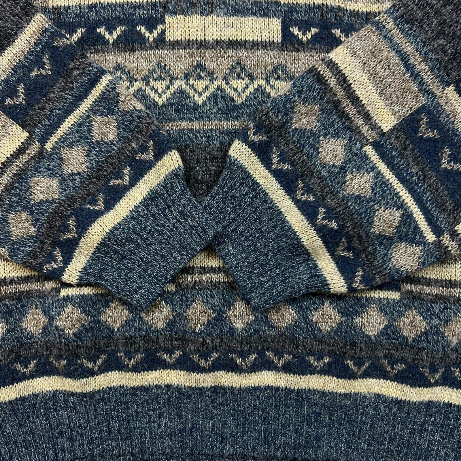 Vintage Vintage Knit Geometric Sweater Medium Casual Pullover 90s Size US M / EU 48-50 / 2 - 4 Thumbnail
