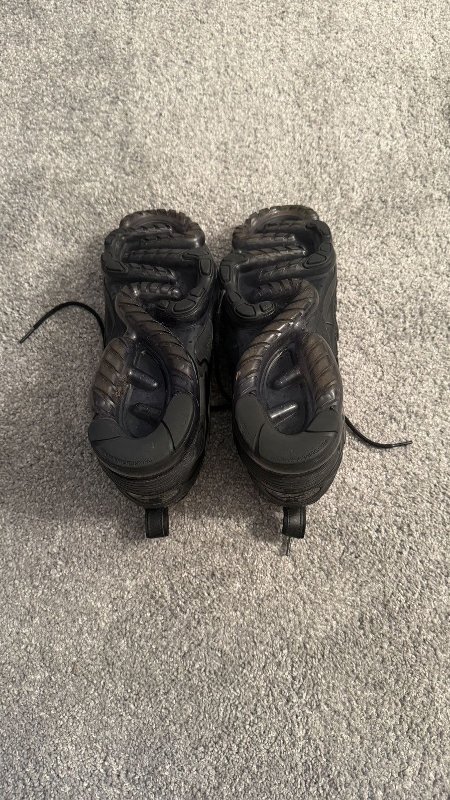 Nike Nike Air Max 720 Triple Black Size US 10.5 / EU 43-44 - 4 Thumbnail