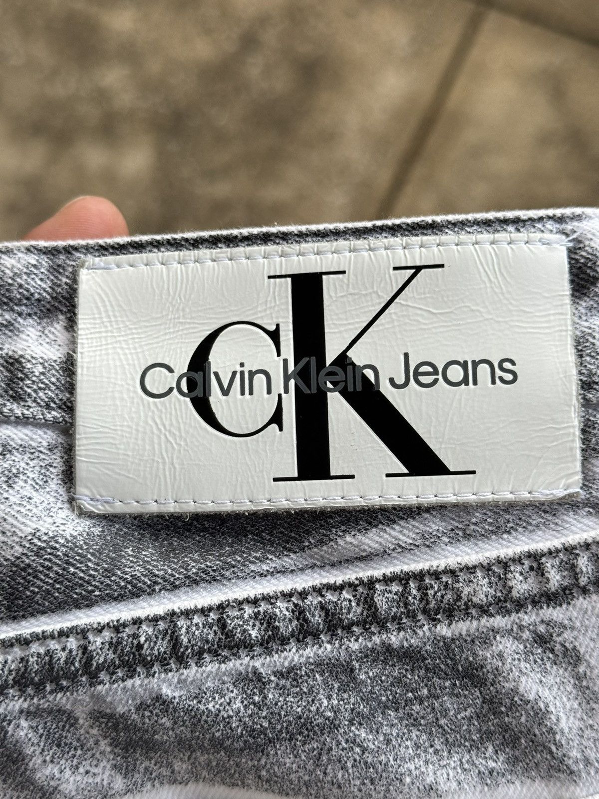 Calvin Klein Grey Faded 90s Straight Fit Vintage Acid Washed Denim Jeans Size US 30 / EU 46 - 4 Thumbnail