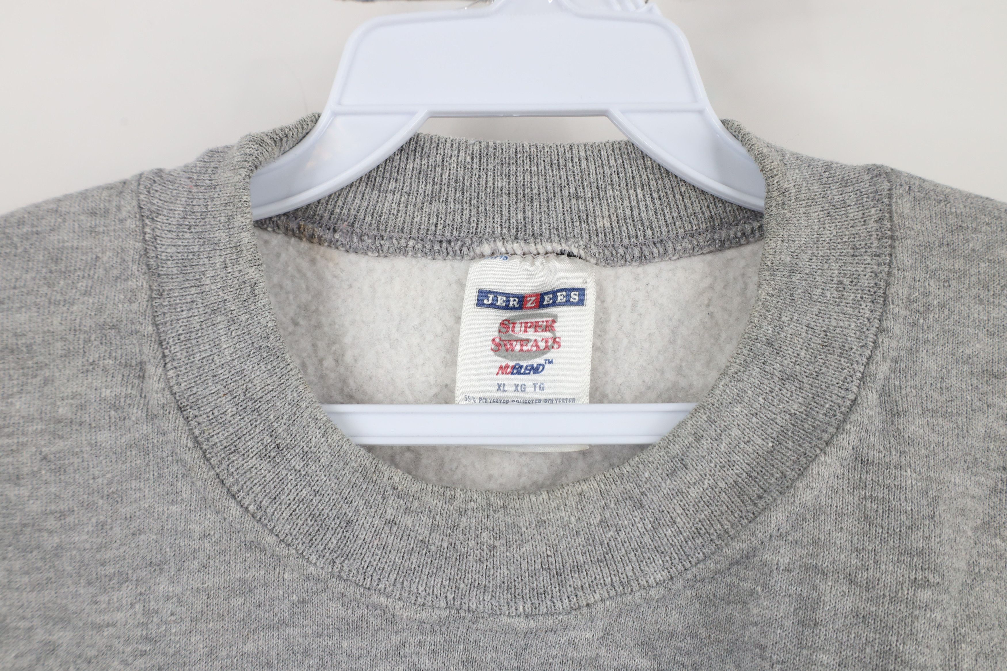 Vintage Vintage 90s Basketball An American Crewneck Sweatshirt Size US XL / EU 56 / 4 - 5 Thumbnail