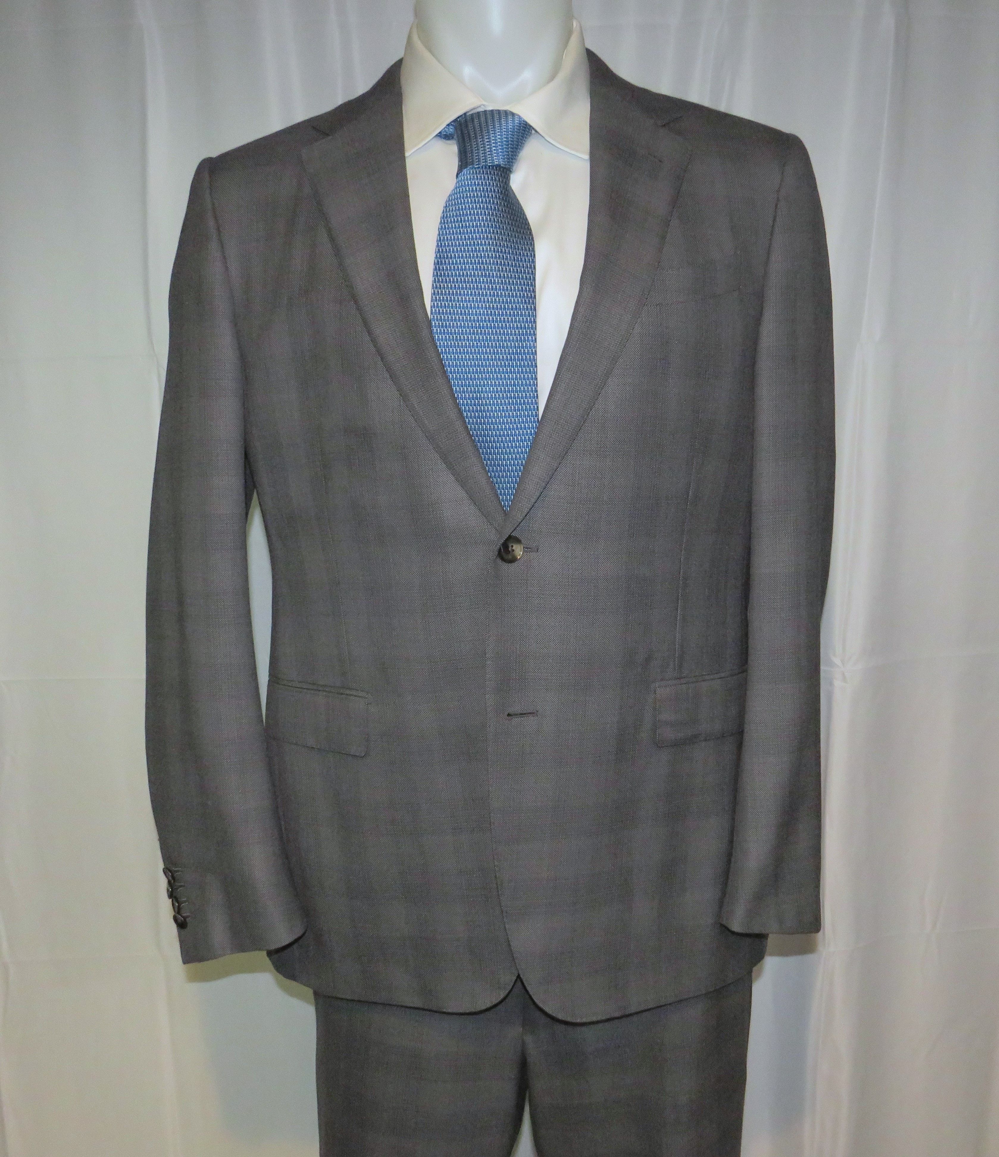Ermenegildo Zegna Trofeo 600 Very Recent Gray Plaid Two Button Suit 44R Size 44R - 9 Thumbnail
