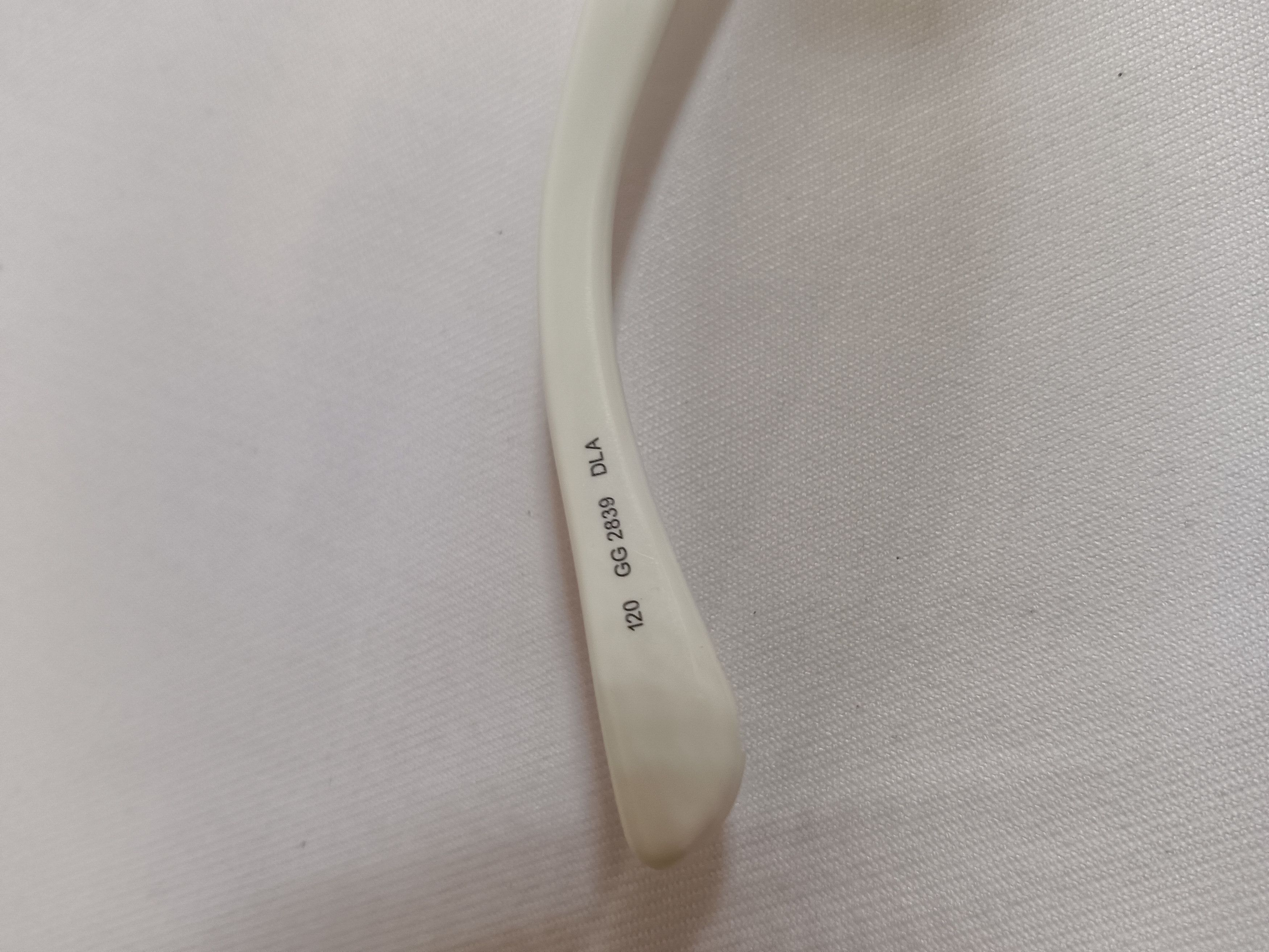 Gucci Vintage Y2K Gucci Gold & White Glasses Trompe L’oeil Size ONE SIZE - 6 Thumbnail