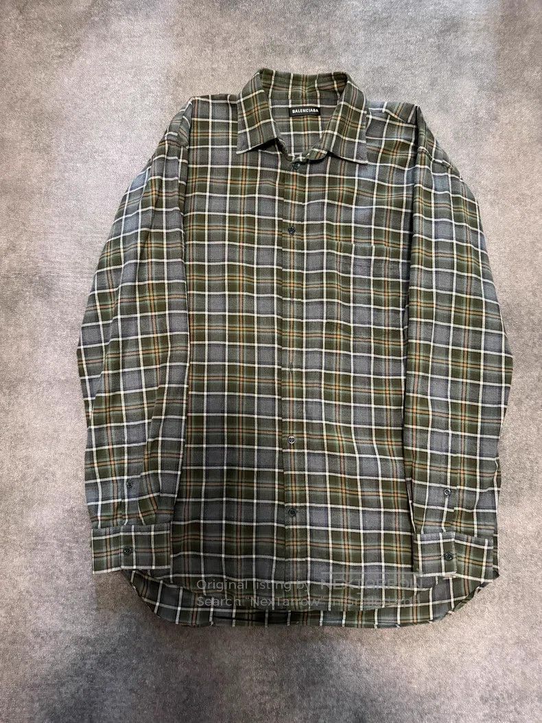 Balenciaga Balenciaga Big logo shirt Size XS / US 0-2 / IT 36-38 - 2 Thumbnail