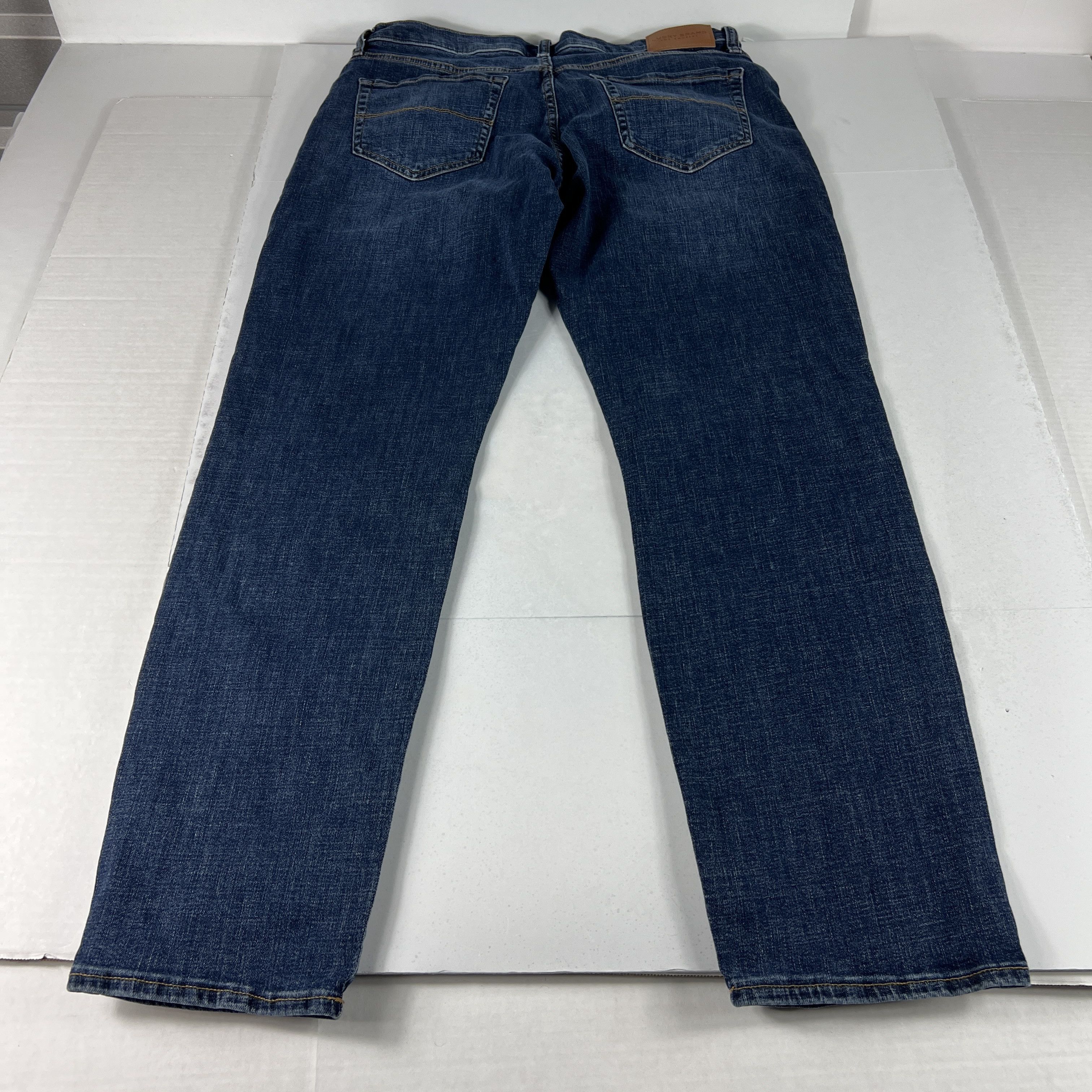 Lucky Brand Lucky Brand Jean 121 Slim Straight Blue Faded Stretch Denim Size US 33 - 13 Thumbnail