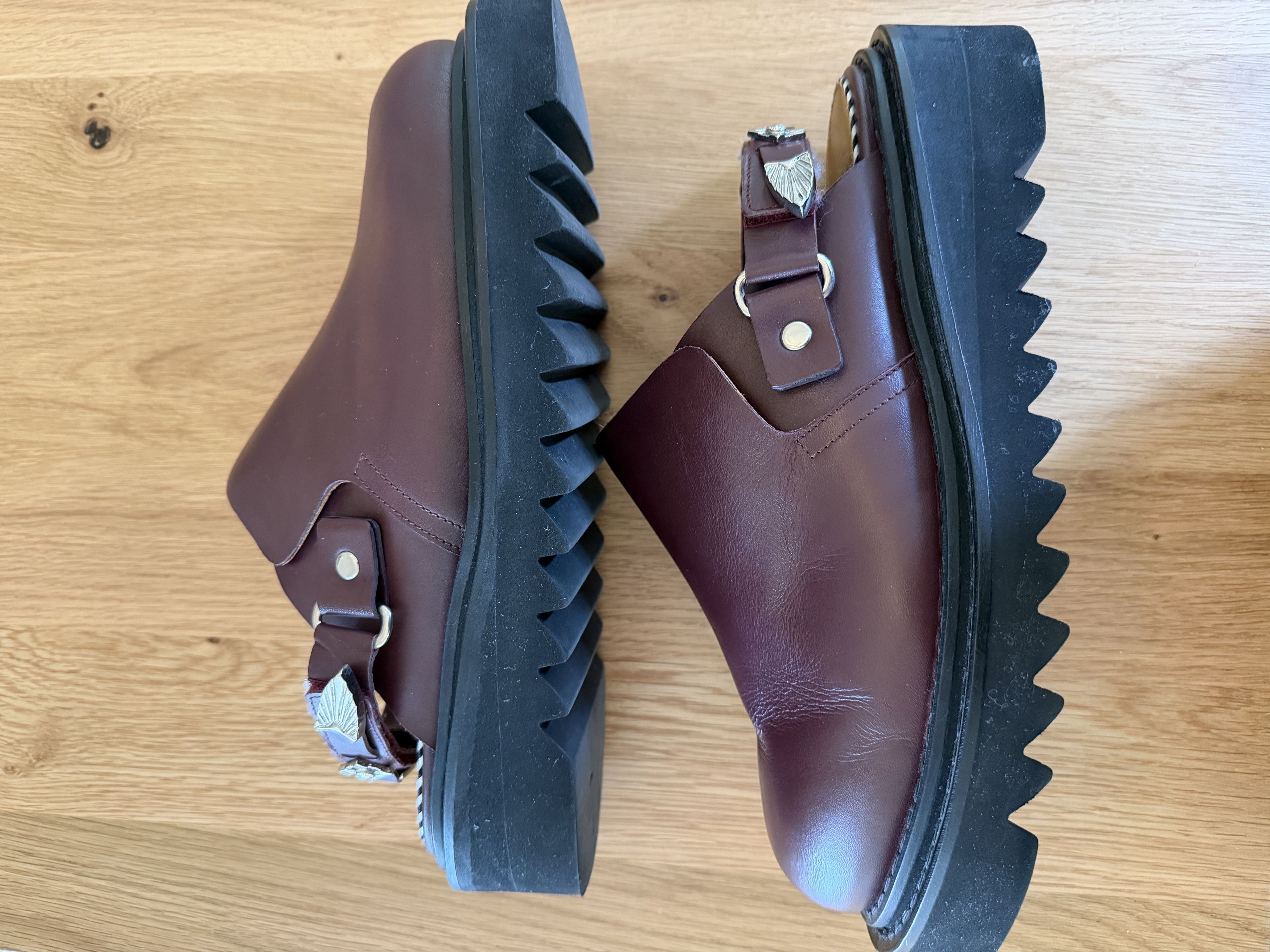 TOGA VIRILIS SSENSE Exclusive Burgundy Loafers Size US 10 / EU 43 - 4 Thumbnail