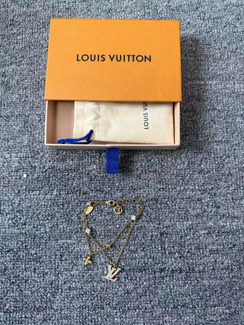 Other Louis Vuitton Diamond-encrusted monogrammed floral double Size ONE SIZE - 1 Thumbnail
