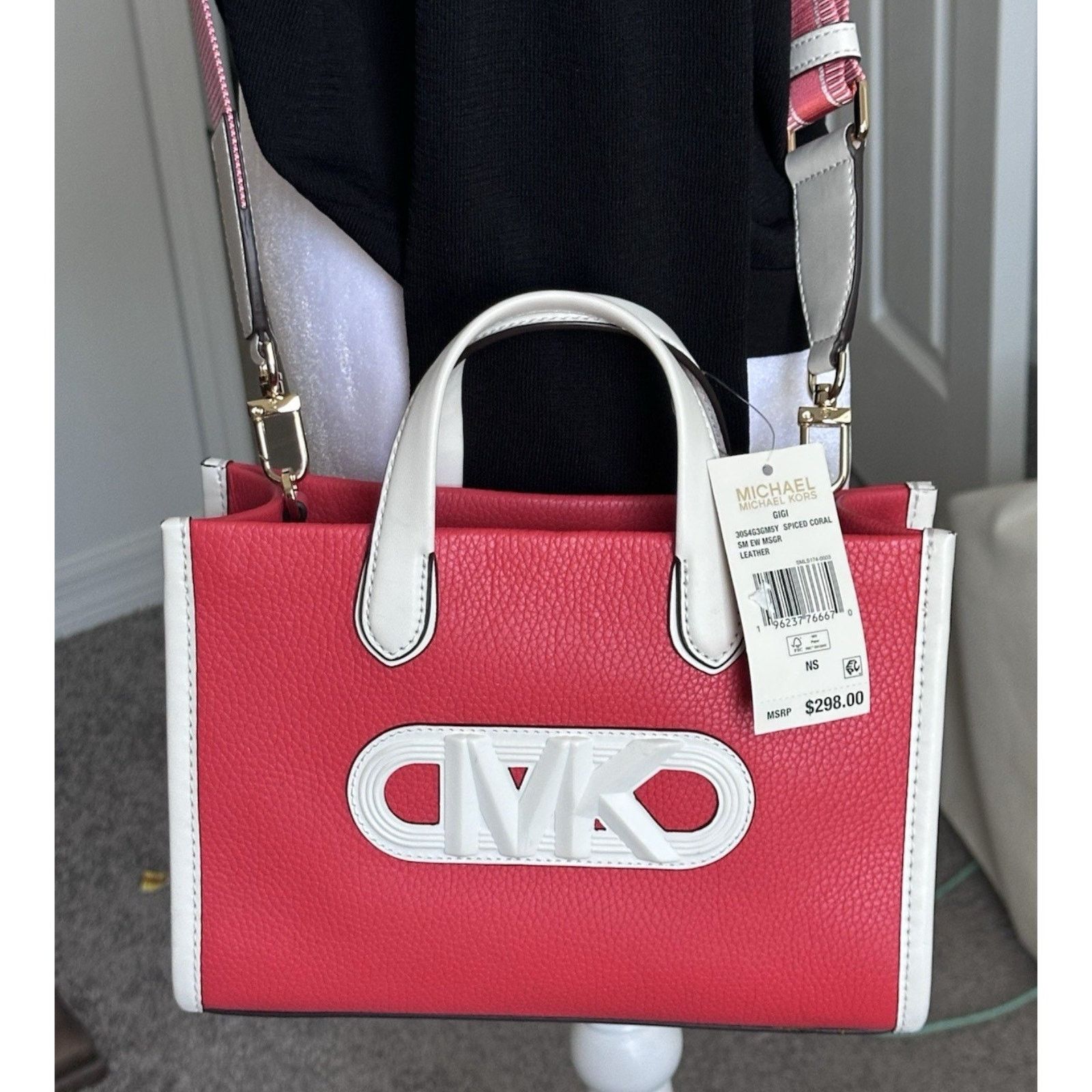 Michael Kors Spiced Coral Gigi Small Messenger Bag $298 NWT in Pink, Women's