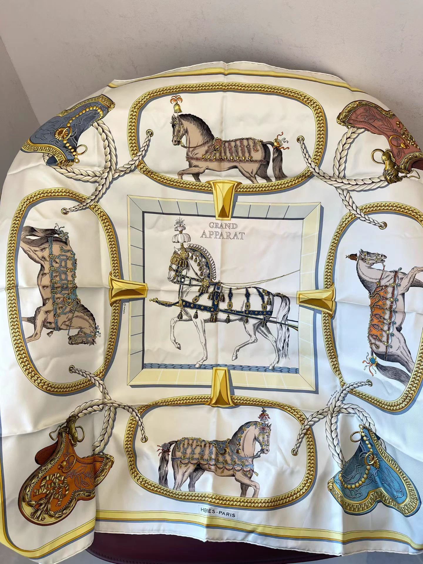 Hermes Hermès Carriage Feast 100% Silk 90x90 Scarf Boxed On Sale Size ONE SIZE - 5 Thumbnail