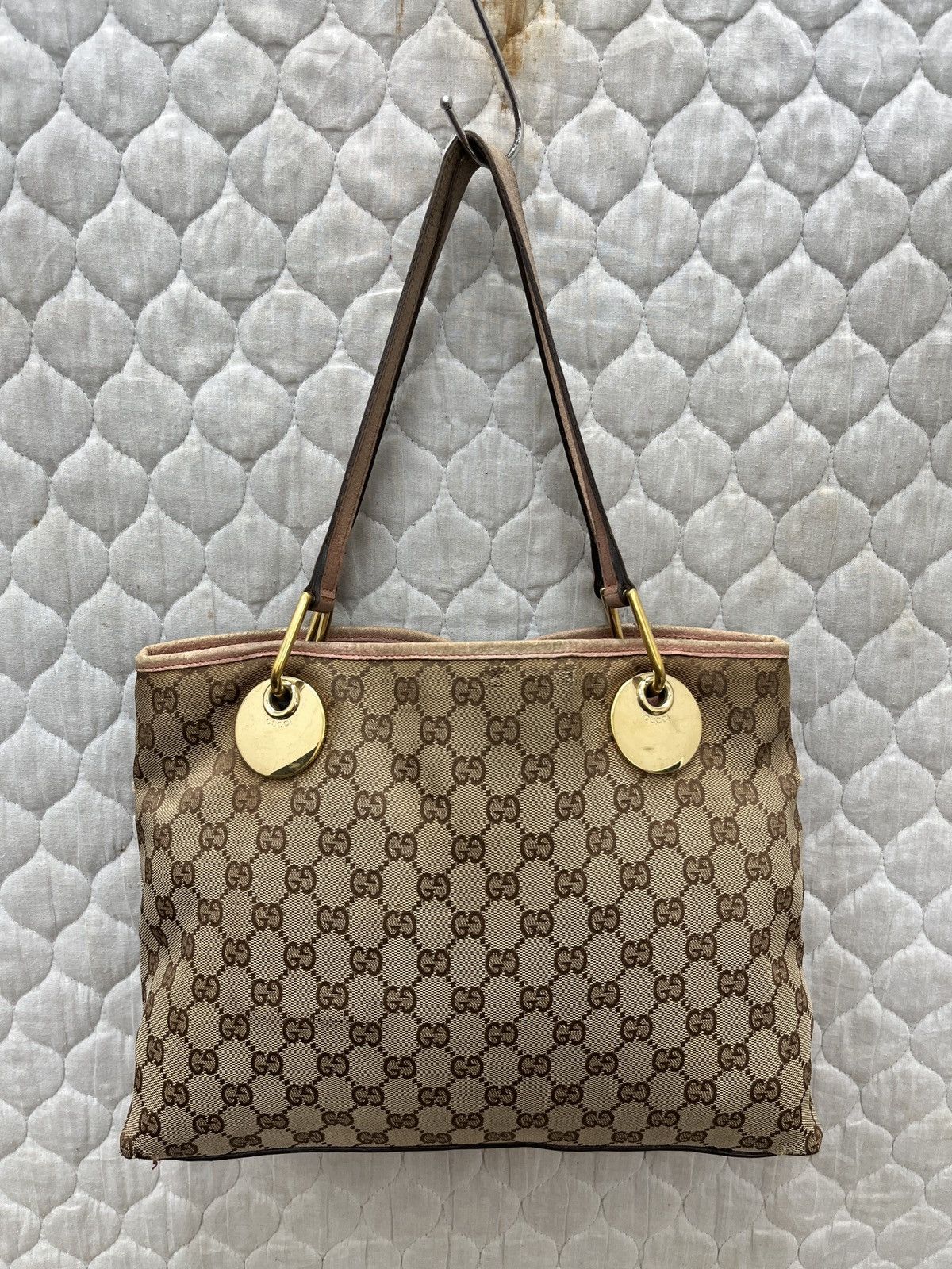 Gucci 🔥🔥🔥STEALS GUCCI HANDBAG Size ONE SIZE - 2 Thumbnail