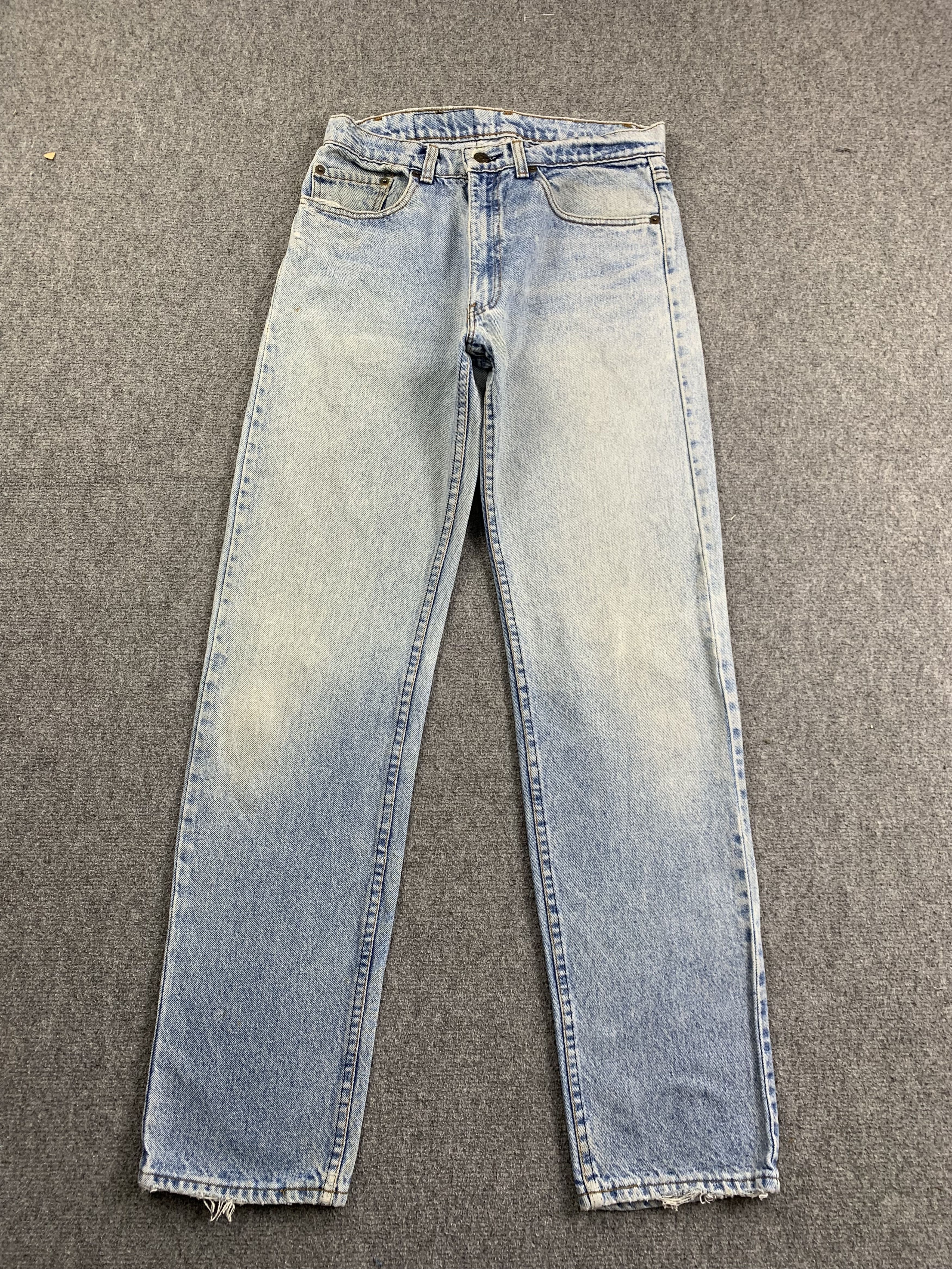 image of 90's Levis 505 Faded Blue Jeans 29X32 in Blue Denim, Men's