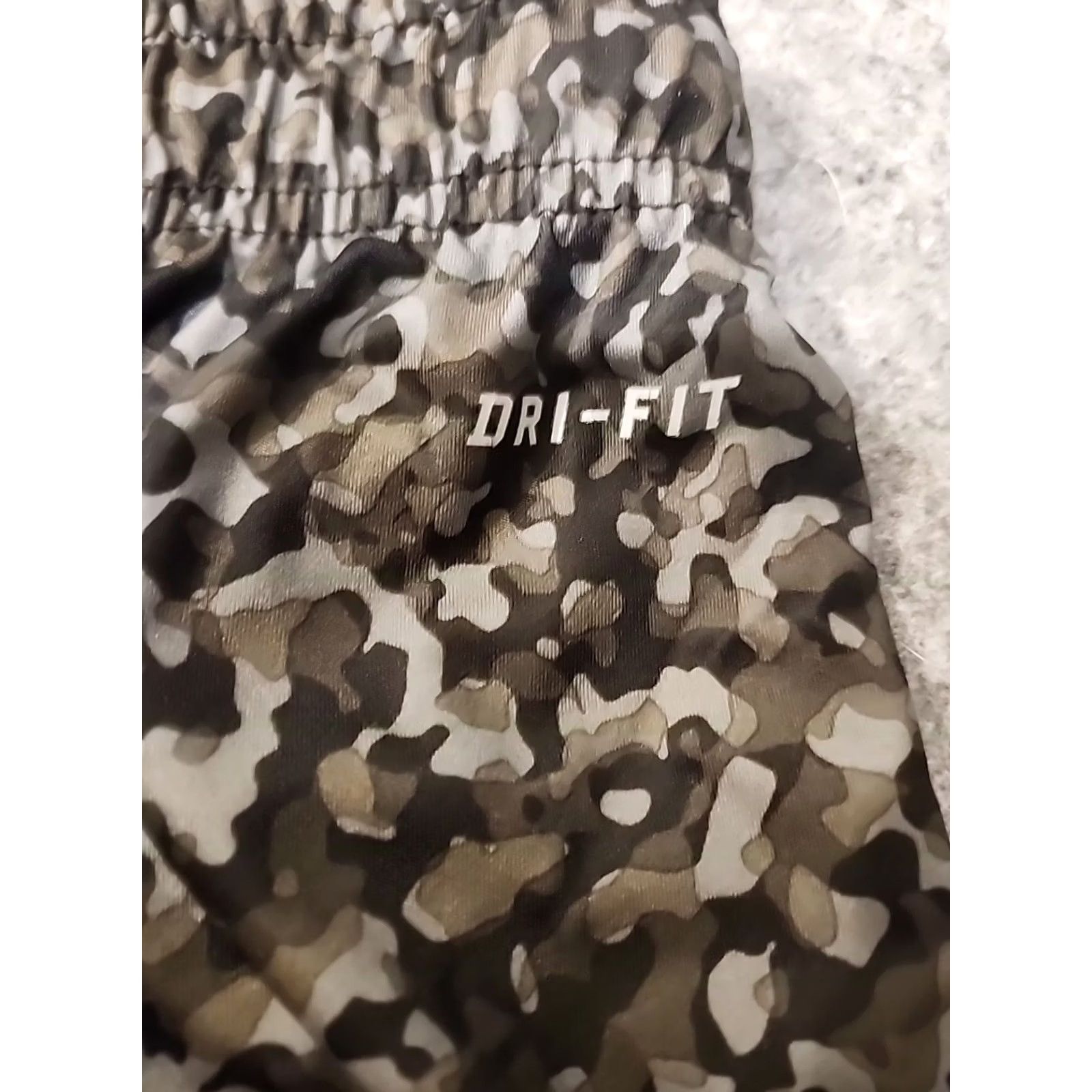 Nike Nike Shorts Mens M Camouflage DriFit Volt Training Swoosh Gym Athletic Gray Multicolor 90s? No, not applicable Mens Size US 31 - 5 Thumbnail