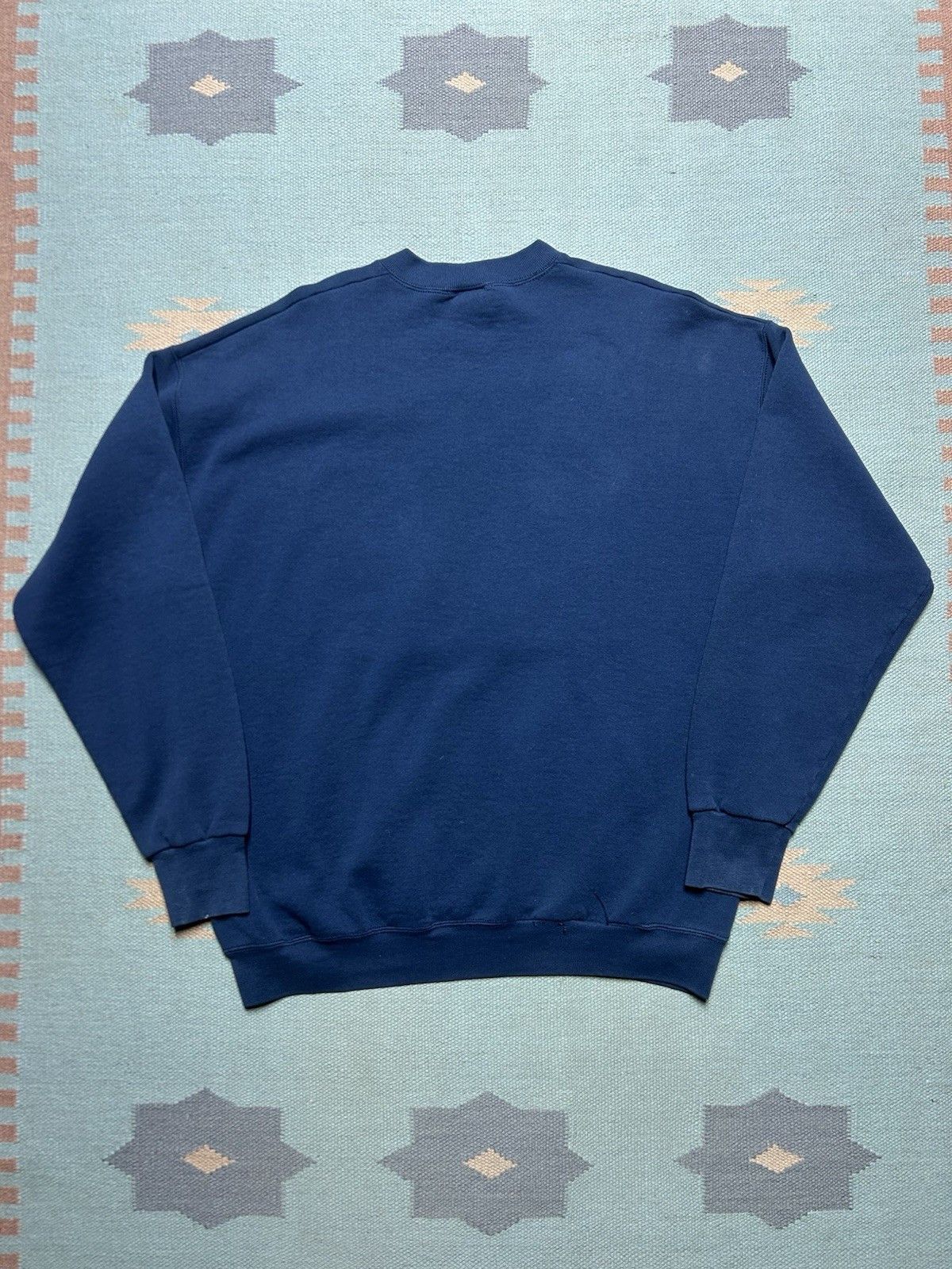 Vintage Vintage 90s sweatshirt looney tunes taz cartoon embossed XL Size US XL / EU 56 / 4 - 6 Thumbnail