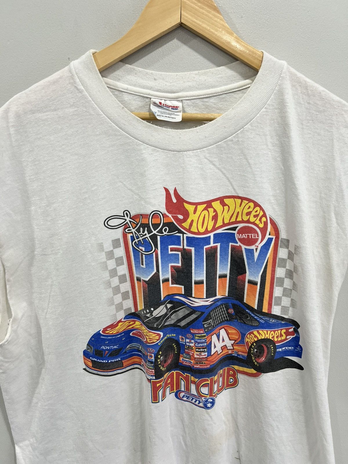 Vintage Vintage Sleeveless Racing Tee Shirt Petty hot wheels 1999 Size US XL / EU 56 / 4 - 2 Thumbnail