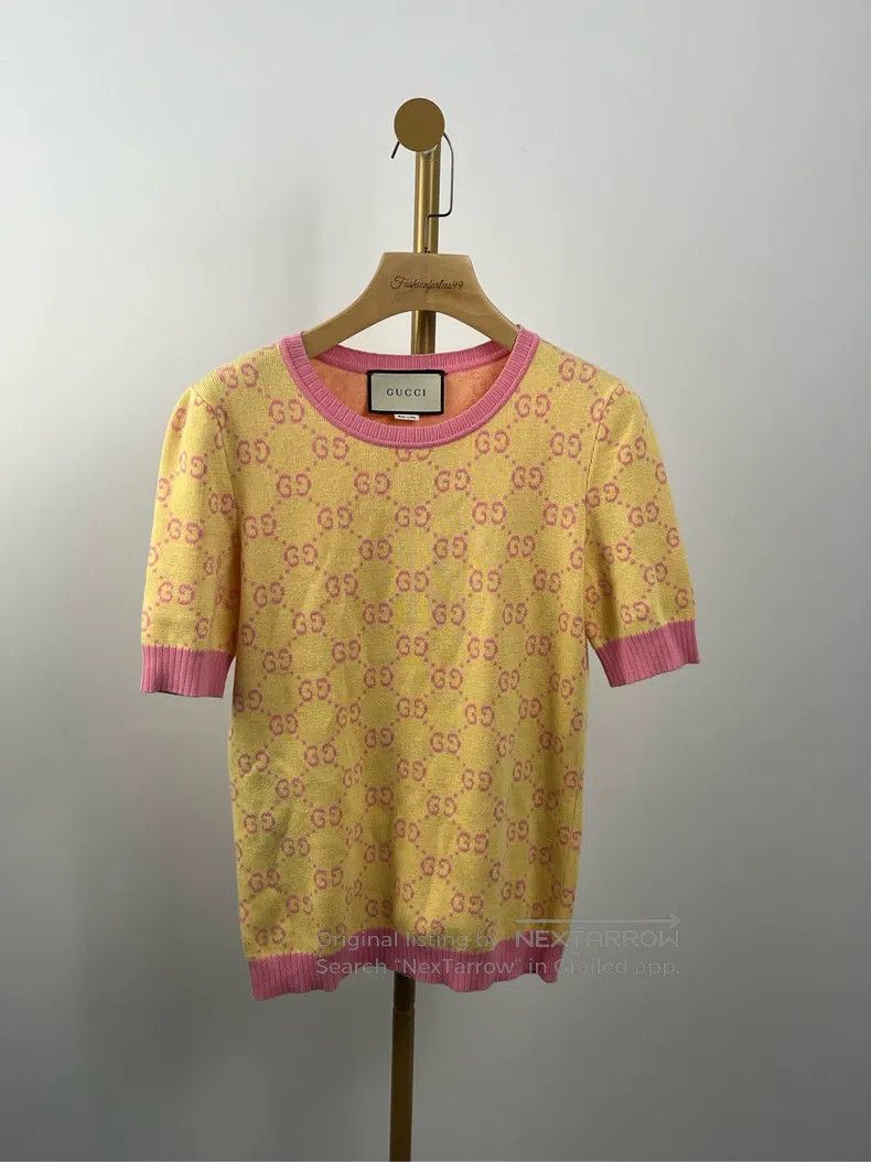 Gucci gucci Yellow full-print logo short-sleeved knitwear Size S / US 4 / IT 40 - 1 Thumbnail
