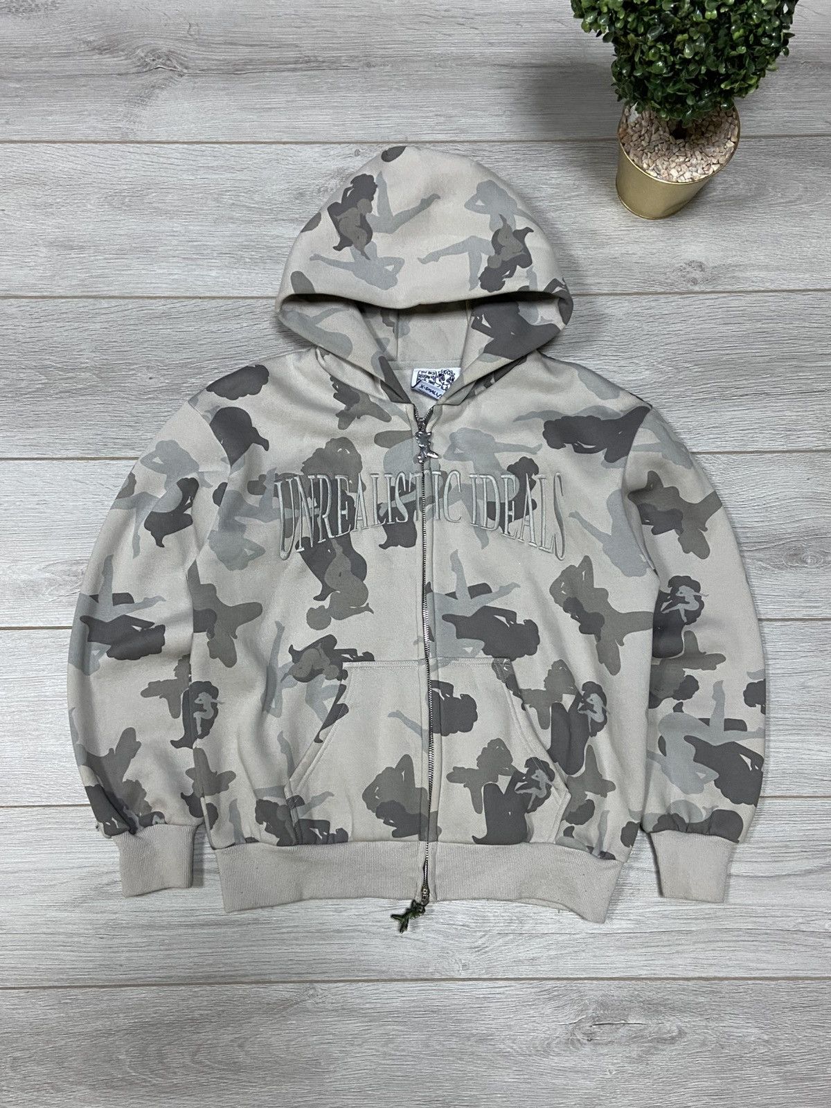 Other Unrealistic Ideals monogram girls zip hoodie Size US S / EU 44-46 / 1 - 1 Thumbnail
