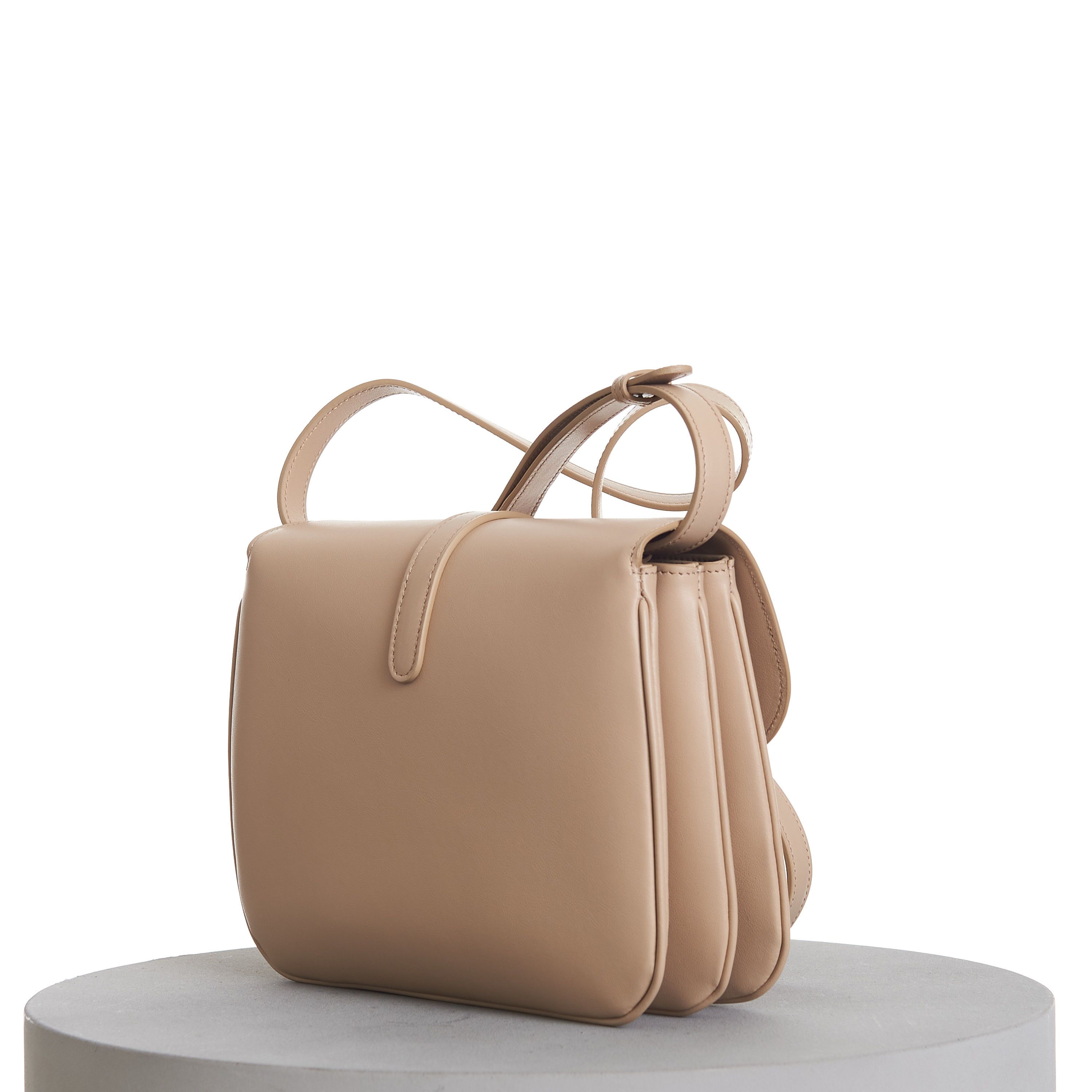 Celine Medium Tabou Bag In Nude Smooth Calfskin Size ONE SIZE - 8 Thumbnail