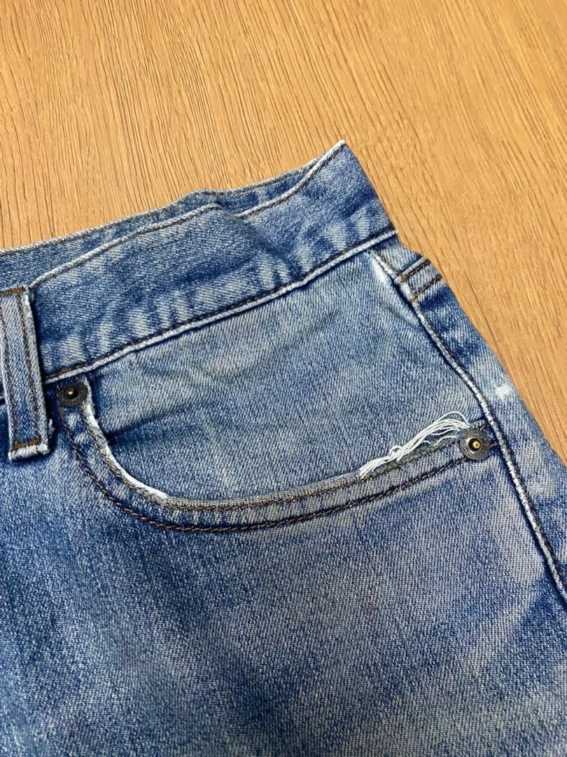 Japanese Brand Vintage Uniqlo Japanese Fabric by Kaihara Slim Fit Jeans Size US 34 / EU 50 - 14 Thumbnail