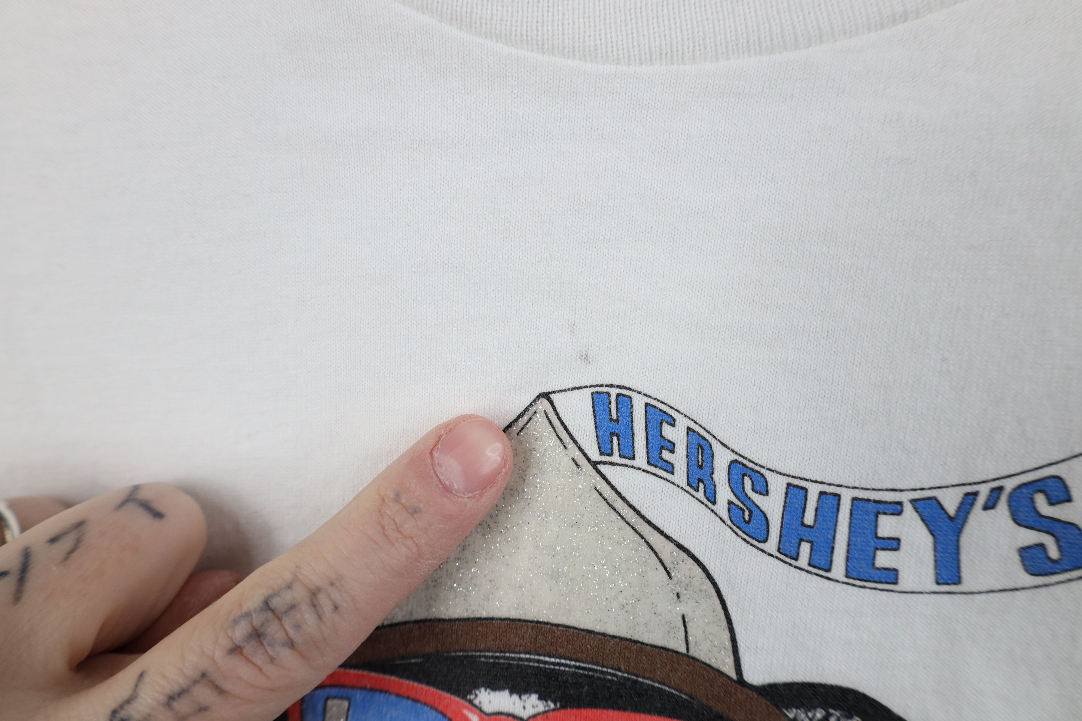 Fruit Of The Loom Vintage 90s Hersheys Chocolate Chocolate World Cow T-Shirt Size US XL / EU 56 / 4 - 5 Thumbnail