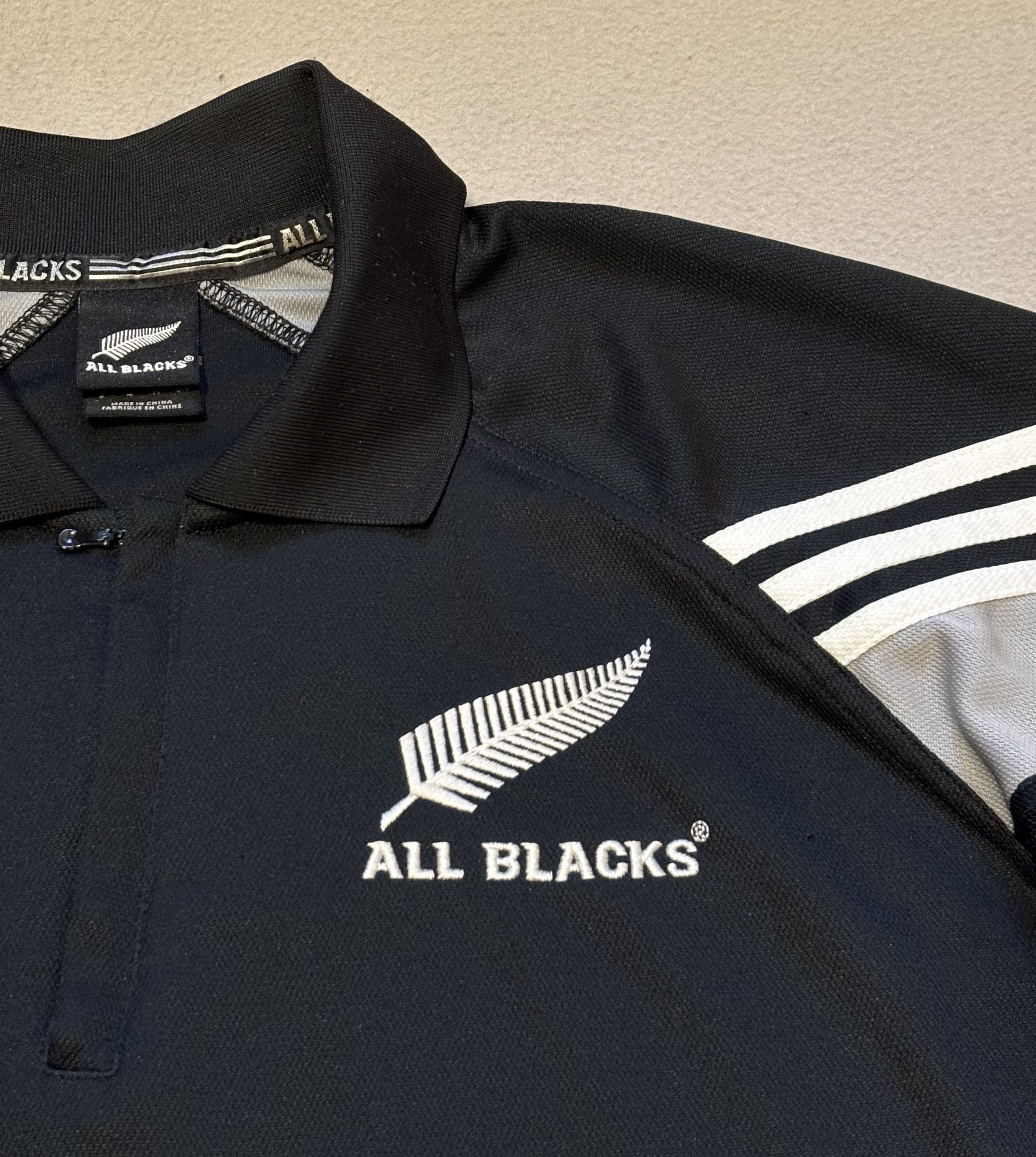 Adidas New Zealand All Blacks 2003/2004 Adidas Rugby Jersey Size S Size US S / EU 44-46 / 1 - 8 Thumbnail