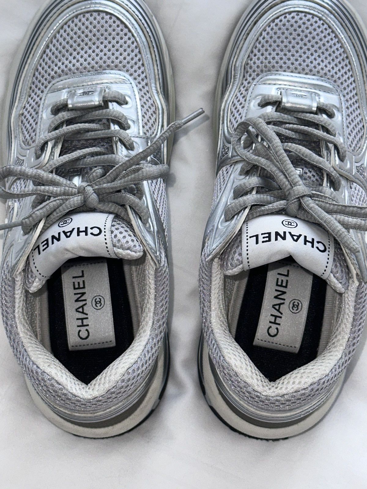 Chanel CHANEL CC LOGO TRAINER Size US 5 / IT 35 - 7 Thumbnail