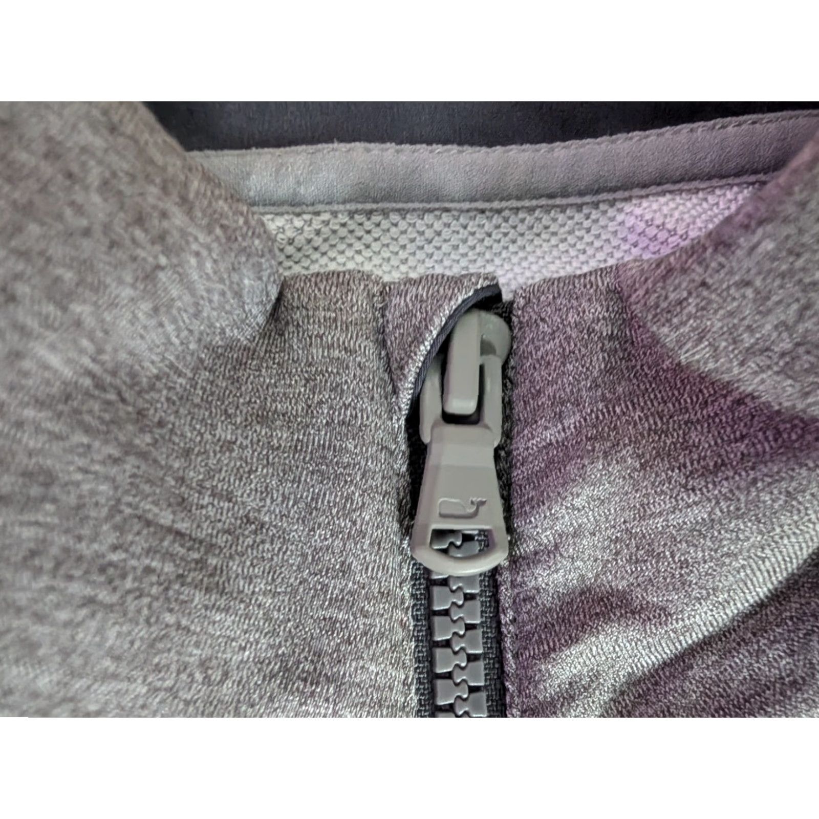 Vineyard Vines Vineyard Vines Performance Quarter Zip Pullover Shirt Mens M Gray Golf VGUC Size US M / EU 48-50 / 2 - 6 Thumbnail