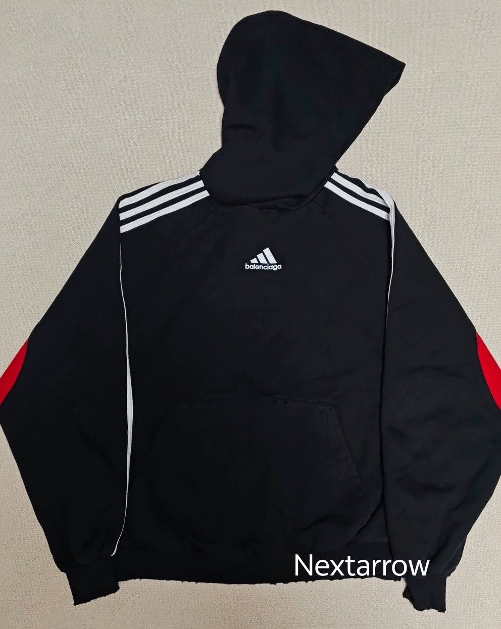 Balenciaga Balenciaga xAdidas 23ss red and black hooded 2412-Nextarrow Size US XS / EU 42 / 0 - 1 Thumbnail
