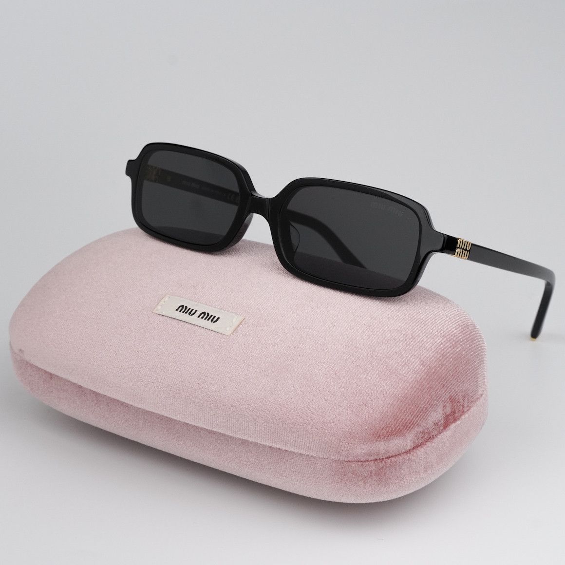 Miu Miu NEW Miu Miu MU11ZSF 16K5S0 REGARD Unisex Sunglasses Size ONE SIZE - 1 Thumbnail