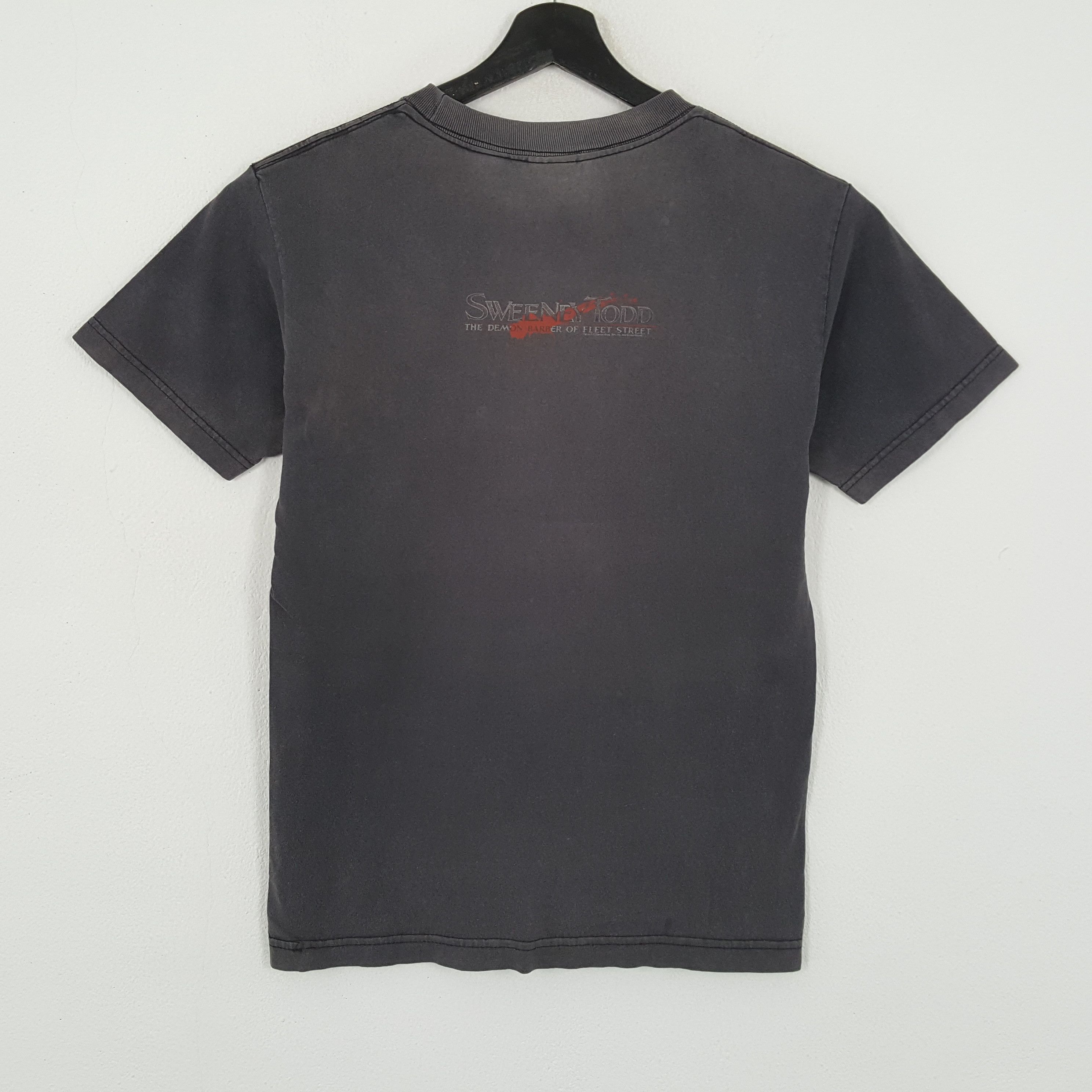 Vintage SWEENEY TODD by REVENGE Movie Vintage Tshirt Size US S / EU 44-46 / 1 - 3 Thumbnail