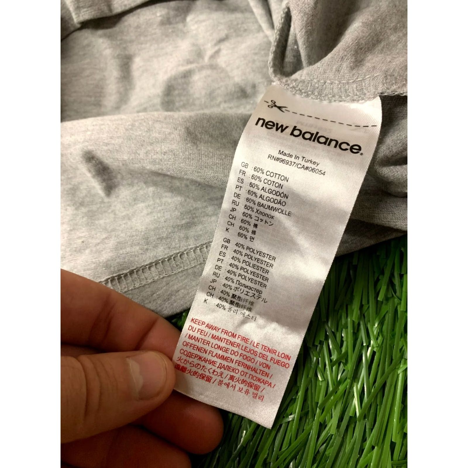 New Balance New Balance Shirt Mens XS S Gray Solid Graphic Tee Jersey 2018 2019 Classic Fit Short Sleeve Cotton Polyester T-Shirt Size US S / EU 44-46 / 1 - 6 Thumbnail