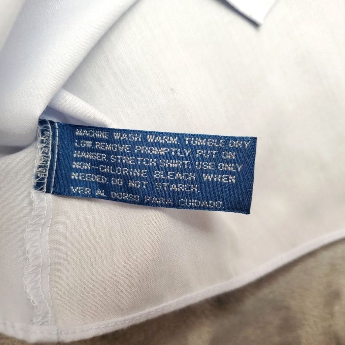 Vintage VINTAGE Towncraft Shirt Mens L Blue Short Sleeve Button-Up Collared Classic Broadcloth Cotton Polyester Solid Mens Size US L / EU 52-54 / 3 - 4 Thumbnail