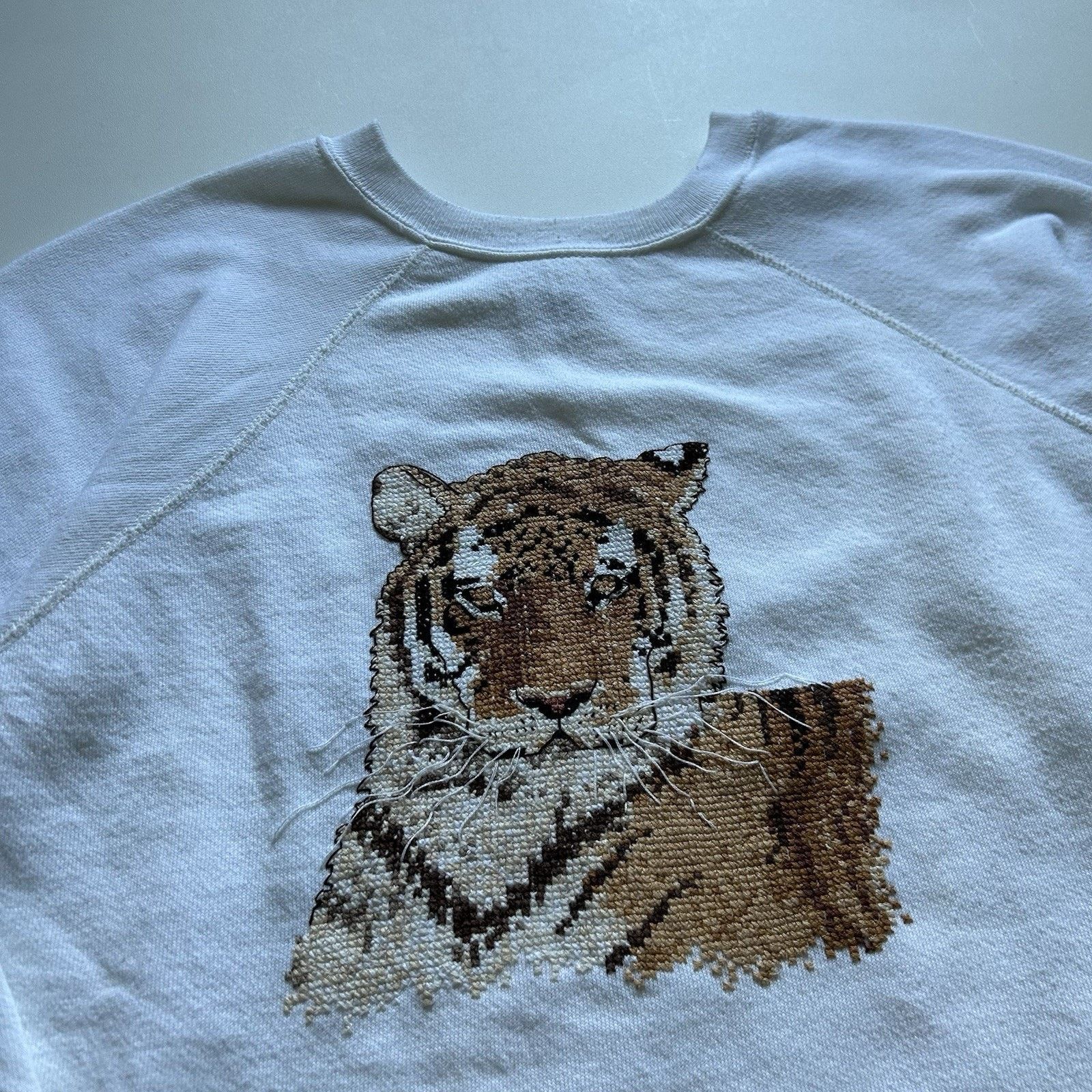 Tultex × Vintage Vintage Tigers Animal Art Crewneck XL 90s Big Cat Graphic Size US XL / EU 56 / 4 - 2 Thumbnail