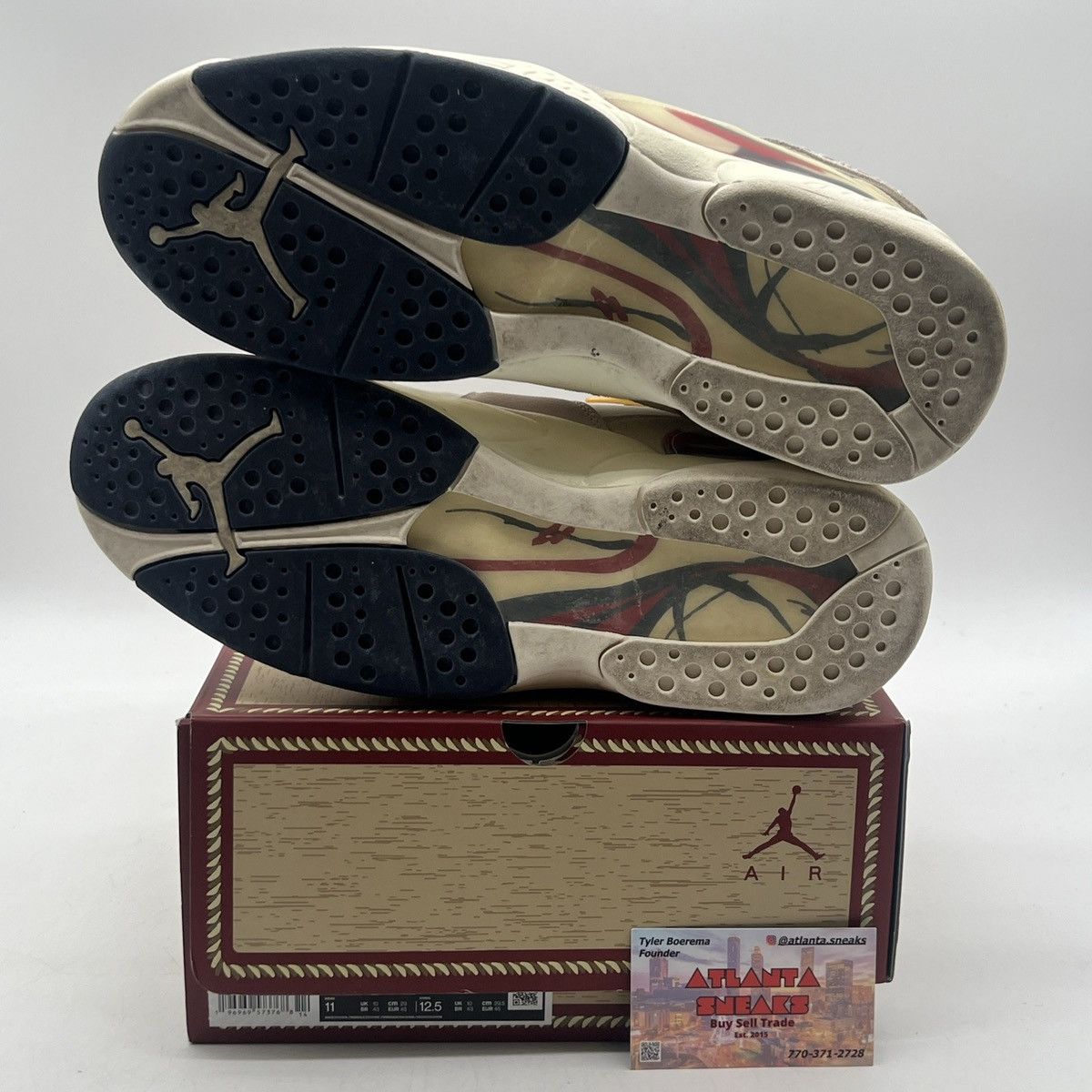 Jordan Brand Solefly x air Jordan 8 mi es su casa Size US 11 / EU 44 - 8 Thumbnail