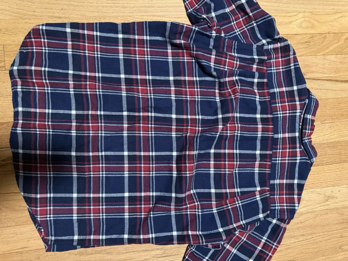 Japanese Brand × Uniqlo Uniqlo Flannel Button Up Shirt Red Blue White Striped Size US S / EU 44-46 / 1 - 5 Thumbnail