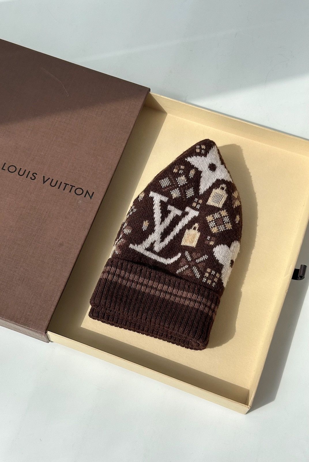 Louis Vuitton LOUIS VUITTON Wool Logo Beanie Hat Monogram Intarsia Brown Size ONE SIZE - 3 Thumbnail