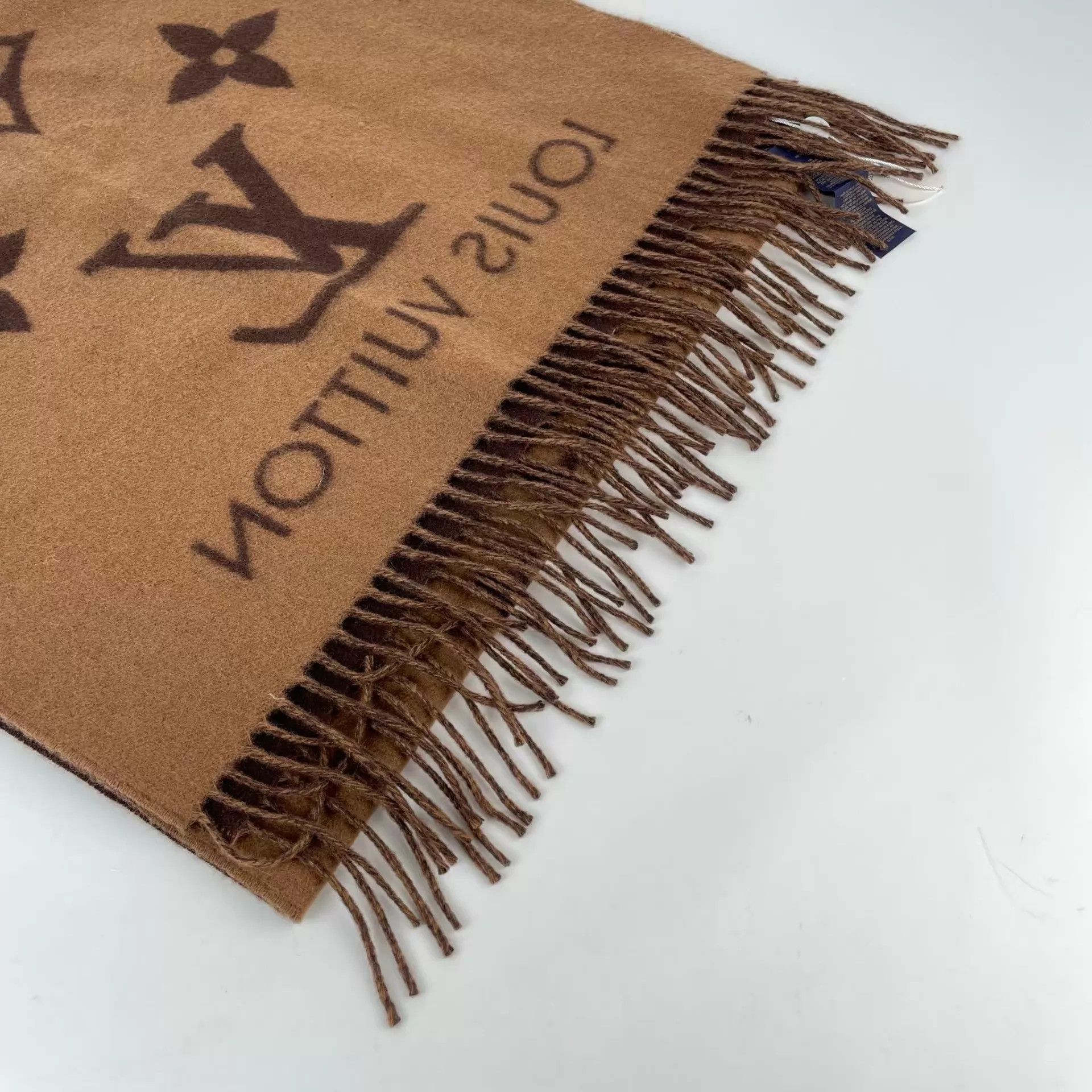 Louis Vuitton LV Cashmere Scarf 170x45cm Colorblock 260402VZZWS18 Size ONE SIZE - 3 Thumbnail