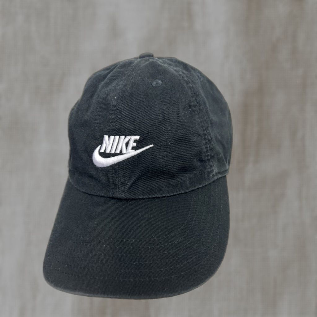 Nike Nike Heritage86 Black Unisex OSFM Swoosh Adjustable Strapback Hat Cap AJ3651-010 Size ONE SIZE - 1 Thumbnail