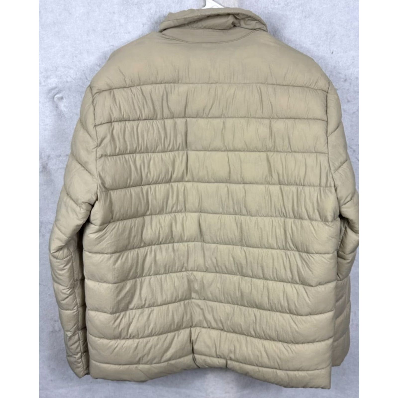 Gap Gap Puffer Jacket Mens Medium Beige Lightweight Upcycled Coat Snap button Pocket Size US M / EU 48-50 / 2 - 4 Thumbnail
