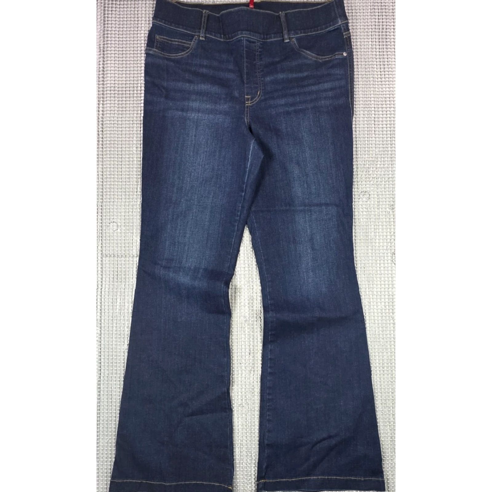 Spanx Spanx Flare Jeans 1X Denim Slimming 36x34 Midnight Shade Stretch Pull On High Rise Blue Womens Jeans Size 40" / US 18 - 2 Thumbnail