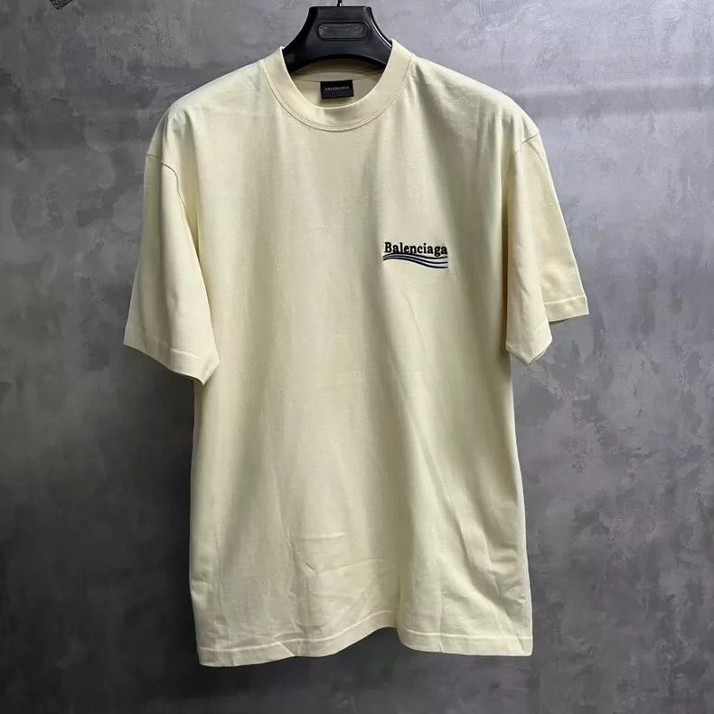 Balenciaga Balenciaga Crewneck short sleeve T-shirt in beige monogram Size US XXS / EU 40 - 1 Thumbnail
