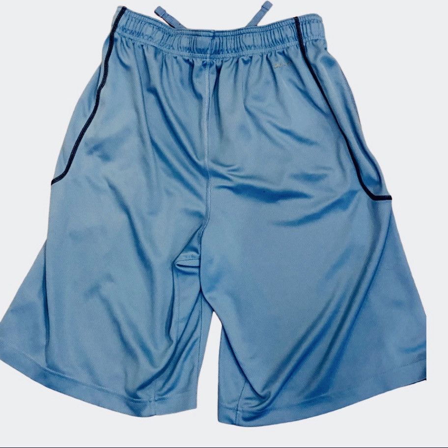 Nike Nike UNC Carolina Tarheels Badketball Shorts Blue S Size US 34 / EU 50 - 2 Thumbnail