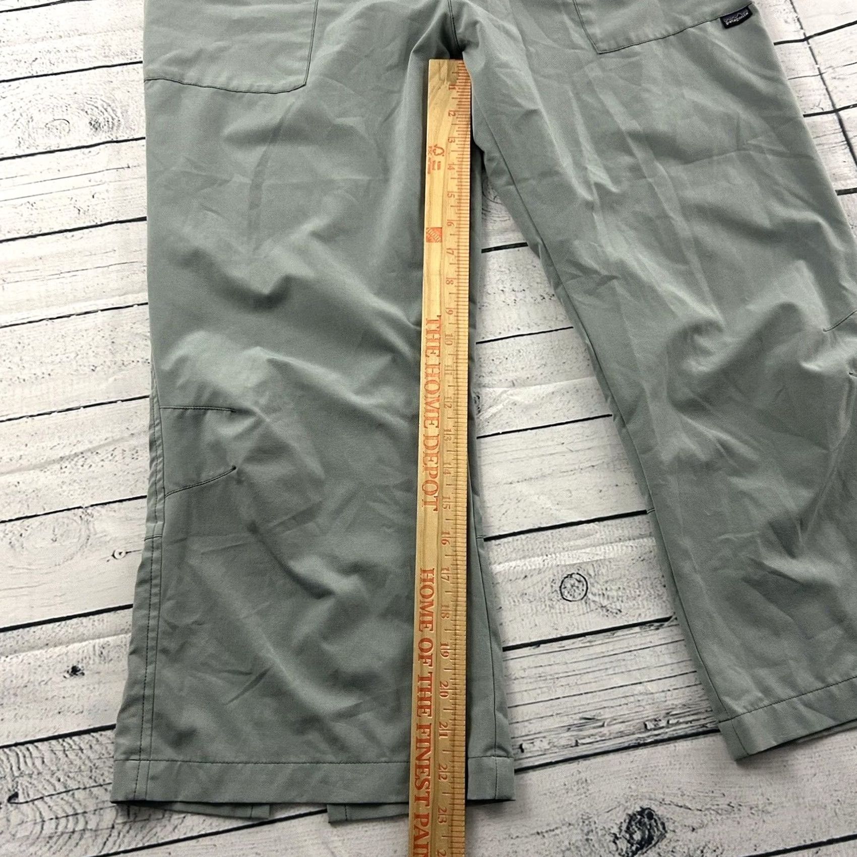 Patagonia Patagonia Gray Cropped Pants Women's 12 Lightweight Tie Waist Pant Size 34" / US 12 / IT 48 - 3 Thumbnail