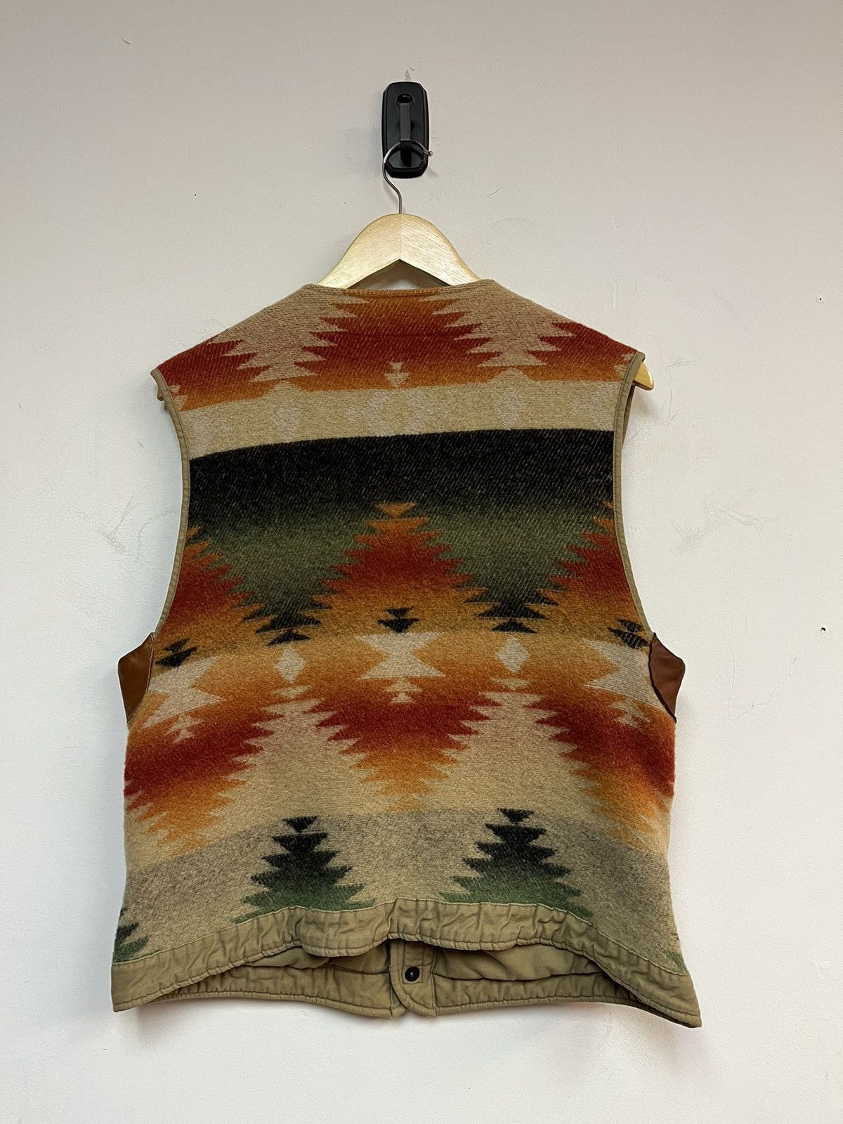 Ralph Lauren 80’s Ralph Lauren Aztec Wool Vest Size US L / EU 52-54 / 3 - 4 Thumbnail